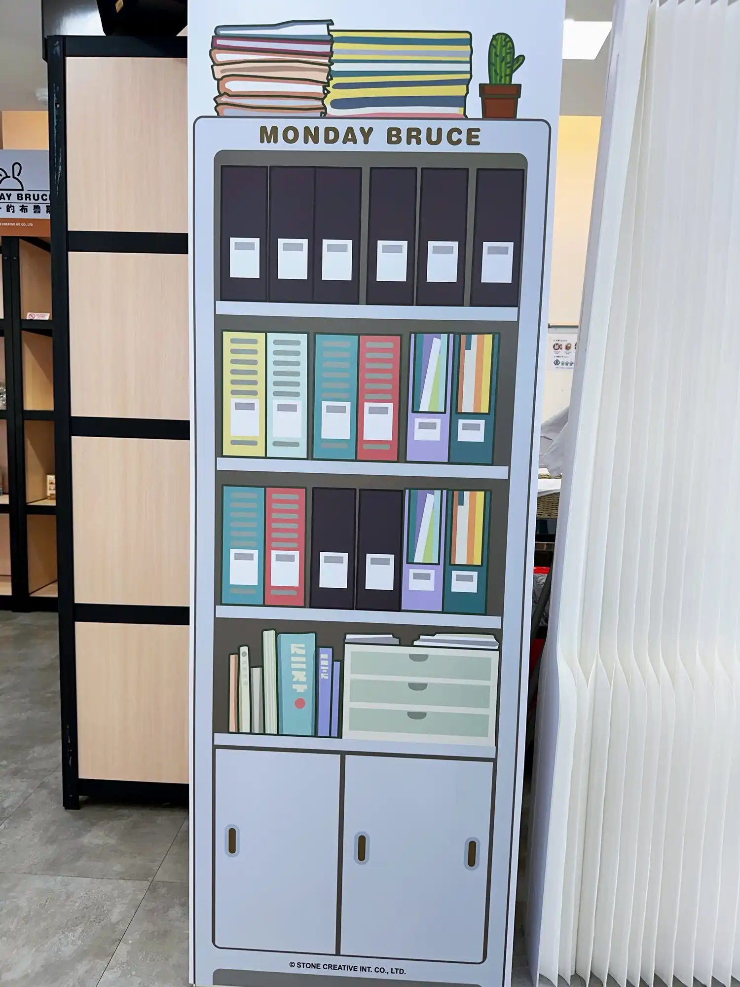【開箱】《MONDAY BRUCE 星期一的布魯斯》X FANFANS CAFÉ 主題聯名咖啡廳，讓星期一上班都不憂鬱！
