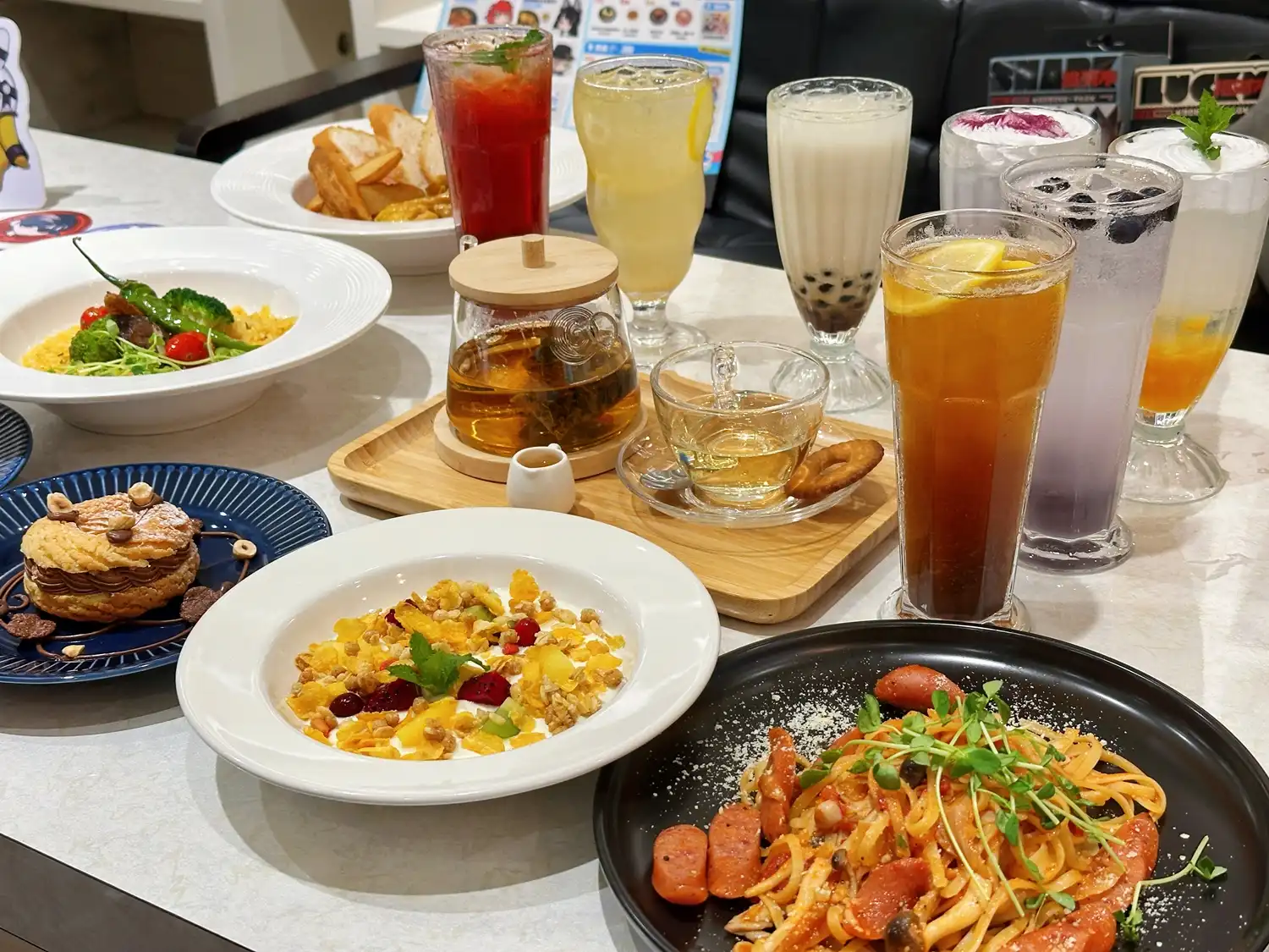 【開箱】《絕區零》× 萌番 More Fun 聯動主題餐廳！泳裝柚葉與愛麗絲陪你度過夏日！