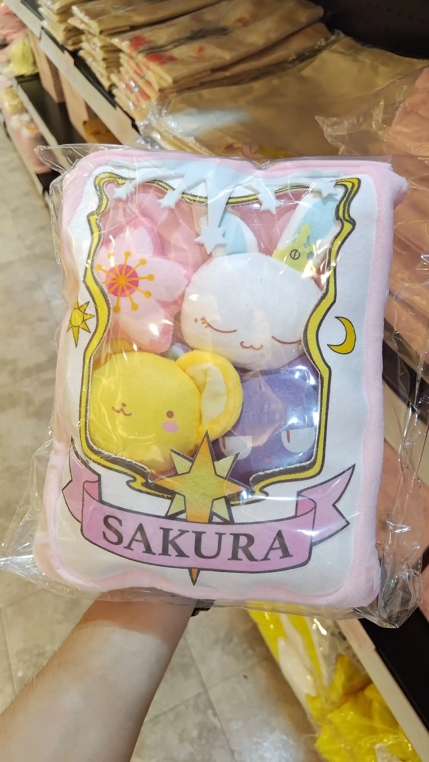 【開箱】新光三越南西店一館《庫洛魔法使》快閃店 限定周邊等你一同「封印解除」