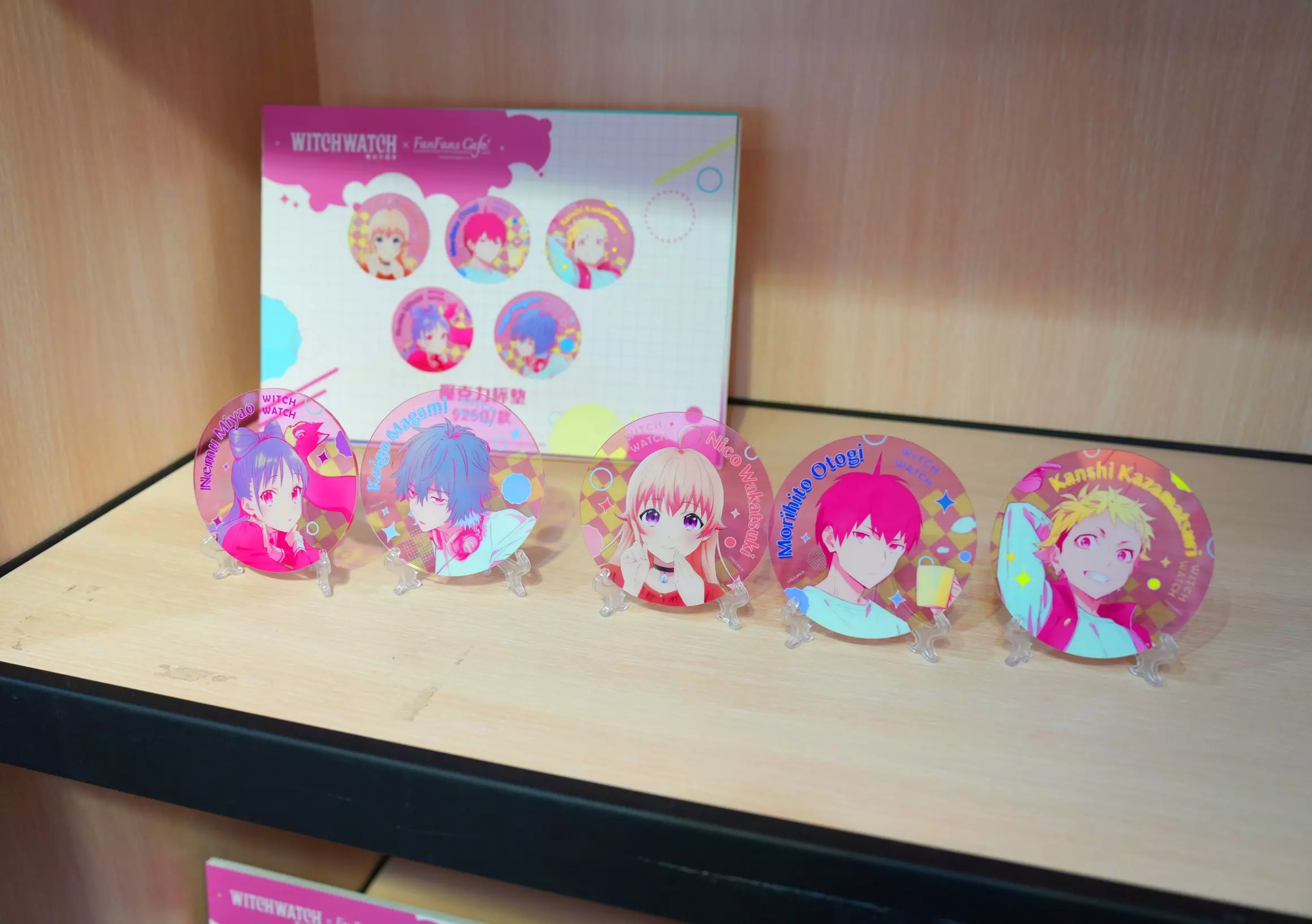 【開箱】《WITCH WATCH 魔女守護者》X FANFANS CAFÉ 聯名咖啡廳，充滿魔法的爆笑日常由此展開！