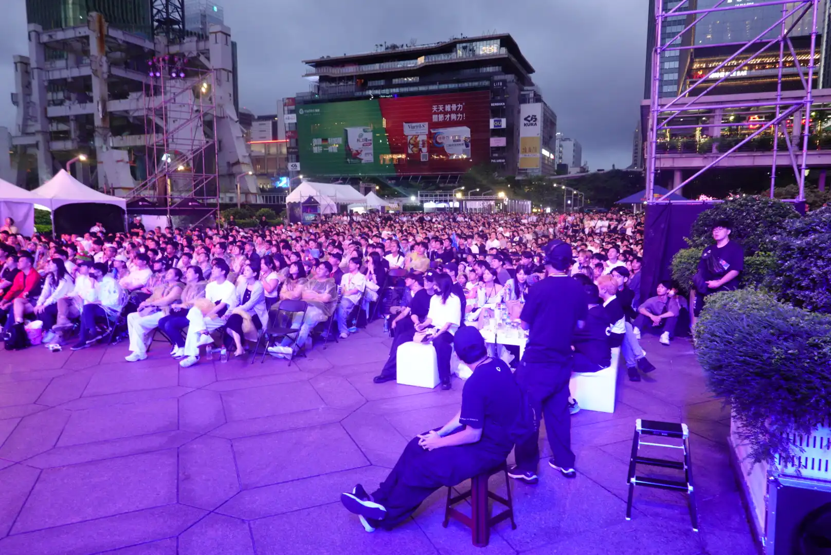 《英雄聯盟》見證六冠傳奇誕生 101 水舞廣場 觀賽派對賽後回顧