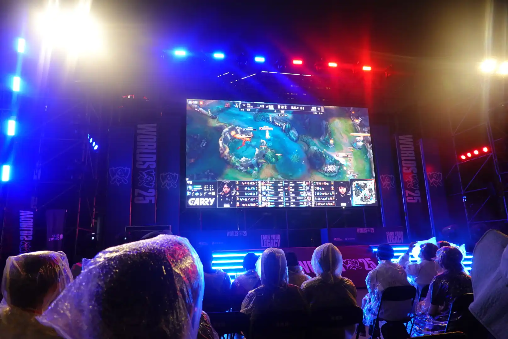 《英雄聯盟》見證六冠傳奇誕生 101 水舞廣場 觀賽派對賽後回顧