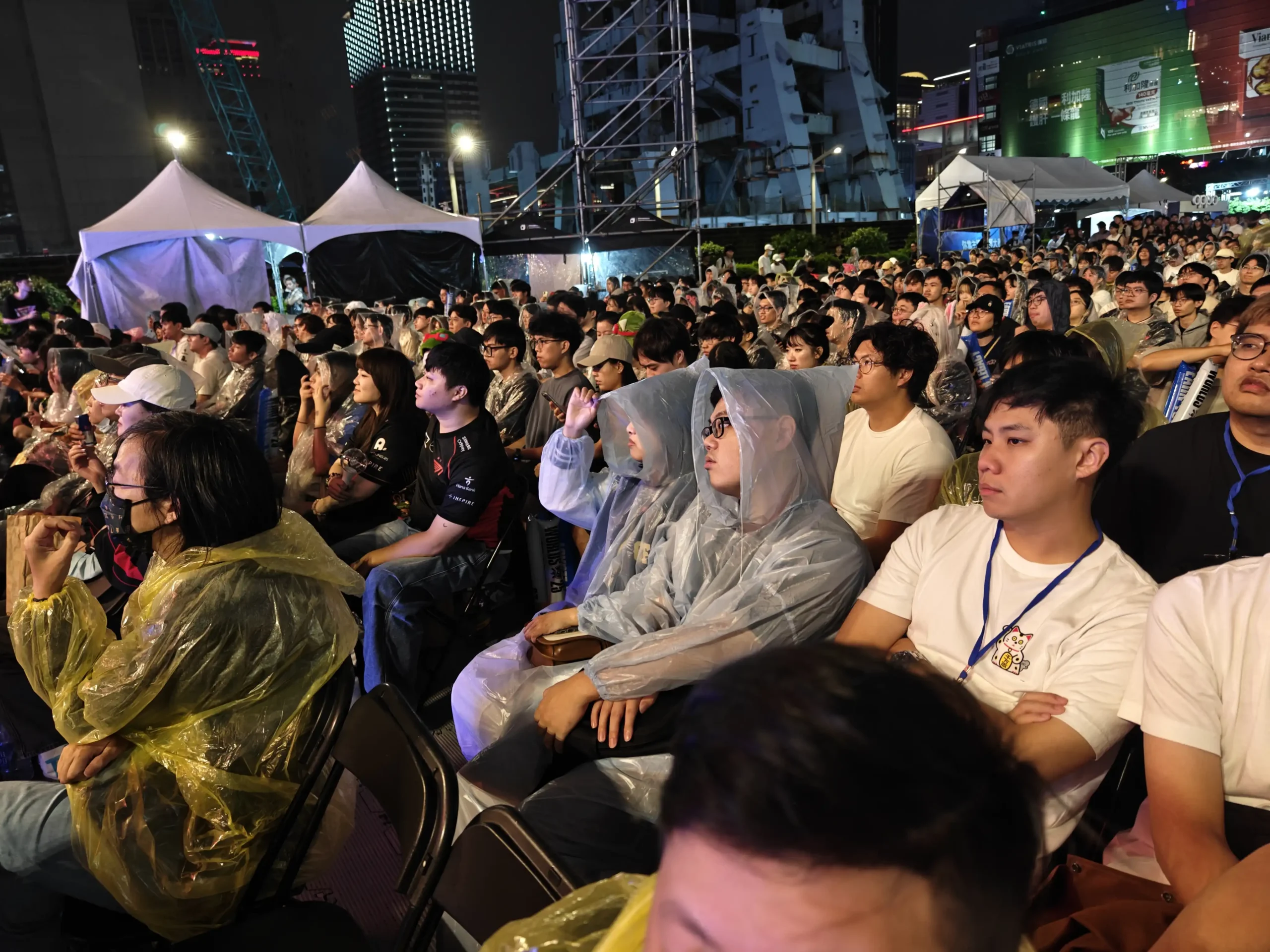 《英雄聯盟》見證六冠傳奇誕生 101 水舞廣場 觀賽派對賽後回顧