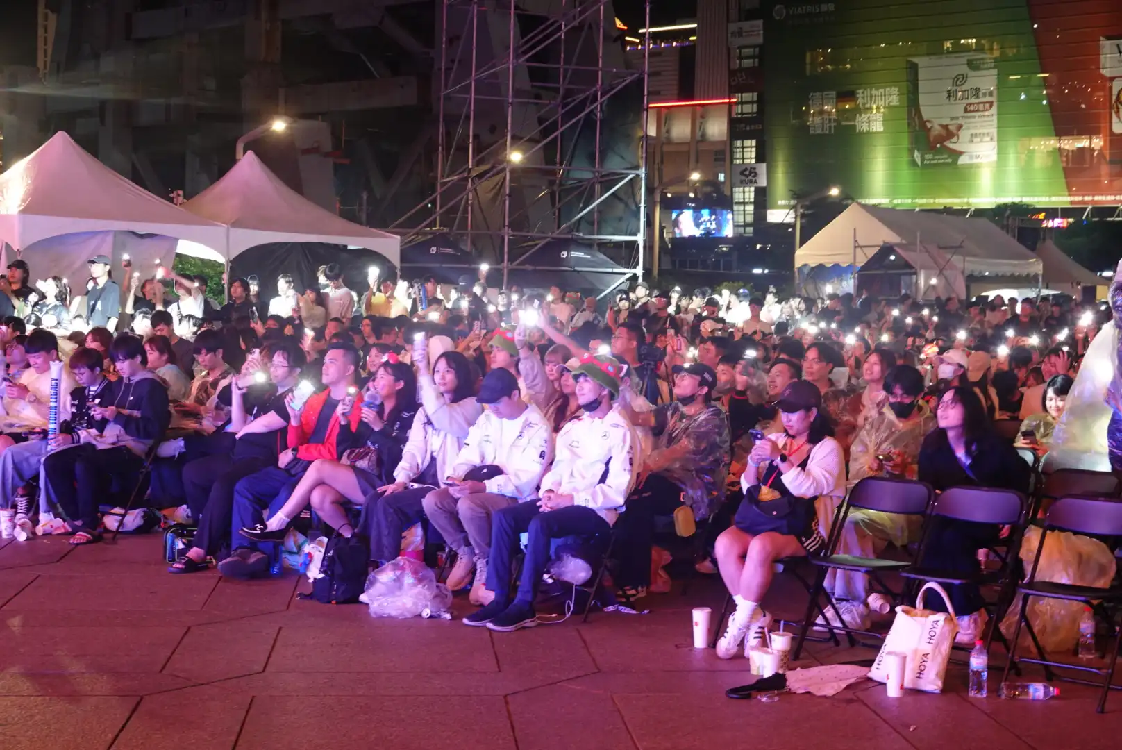 《英雄聯盟》見證六冠傳奇誕生 101 水舞廣場 觀賽派對賽後回顧