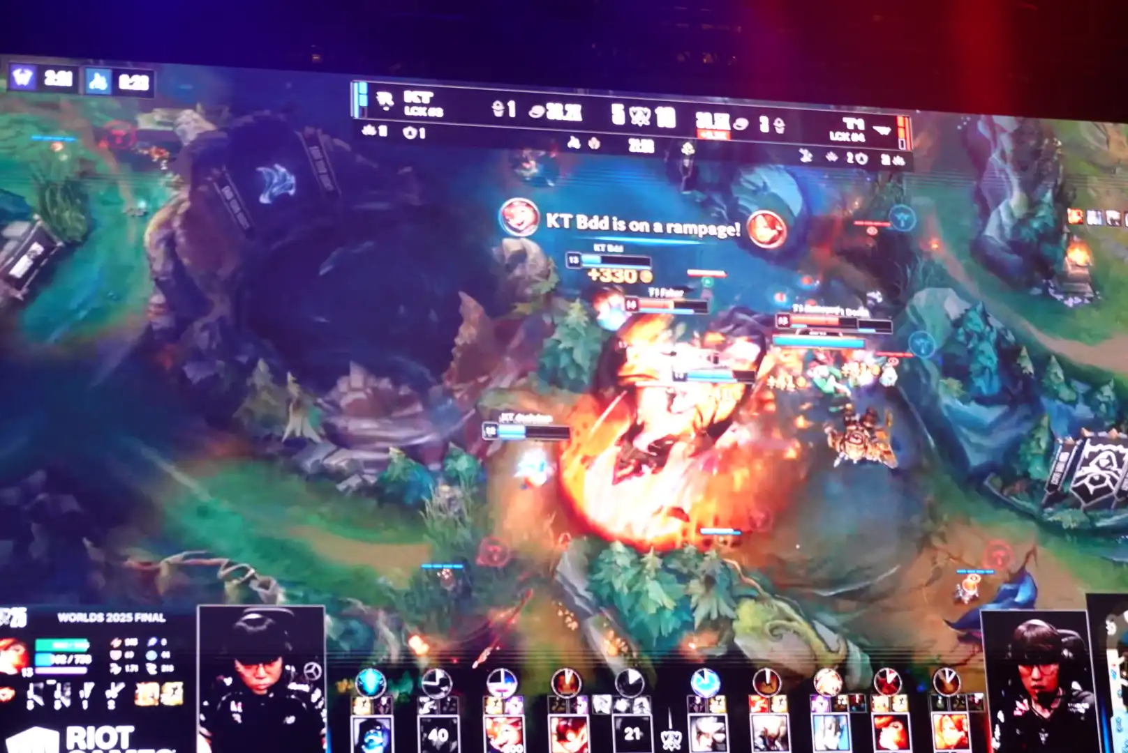 《英雄聯盟》見證六冠傳奇誕生 101 水舞廣場 觀賽派對賽後回顧