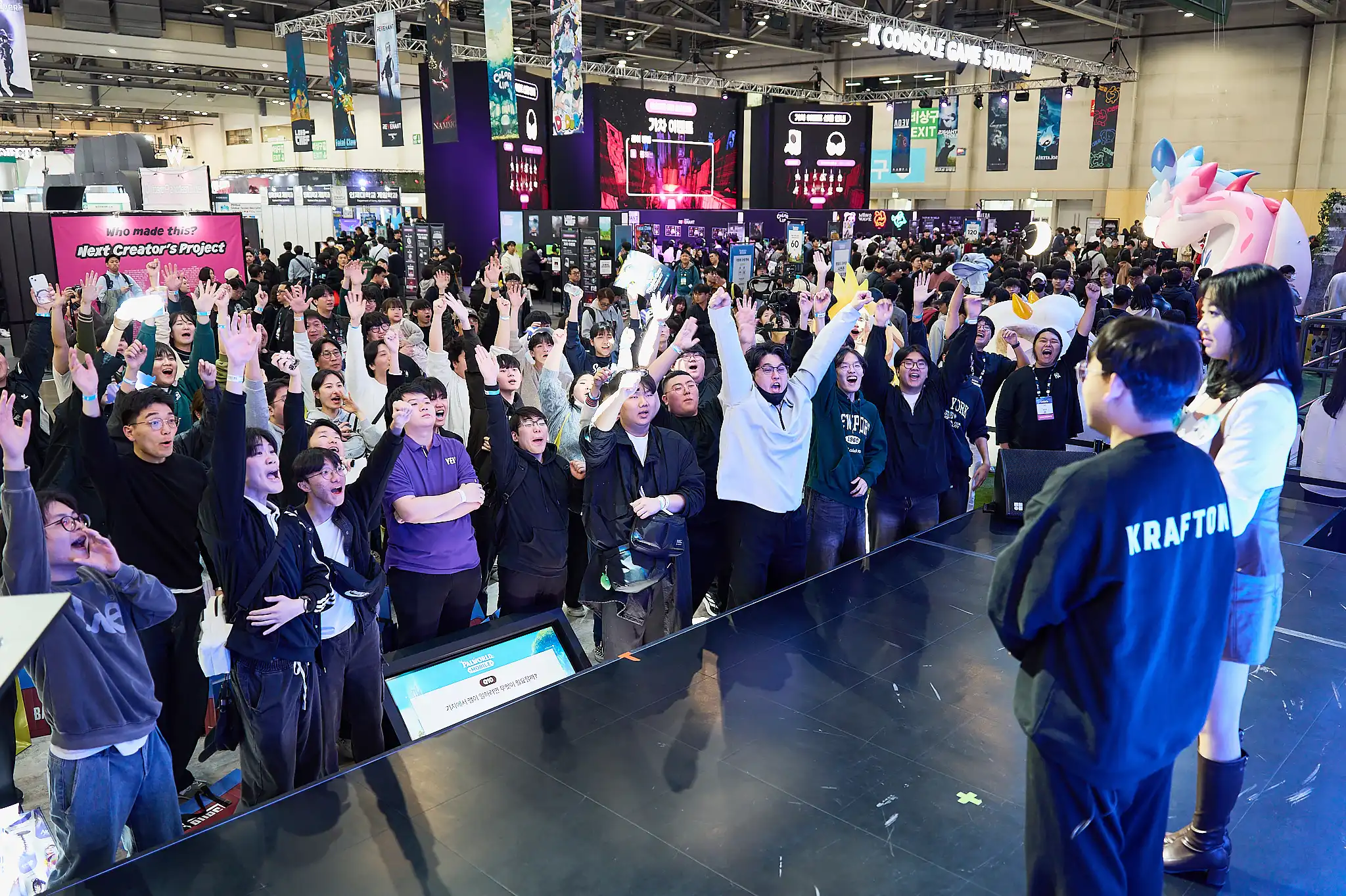 KRAFTON G-STAR 2025 現場直擊！《幻獸帕魯 Mobile》首度公開試玩 CAFÉ PUBG 與熱力滿點的舞台節目，讓現場體驗熱潮不斷升溫