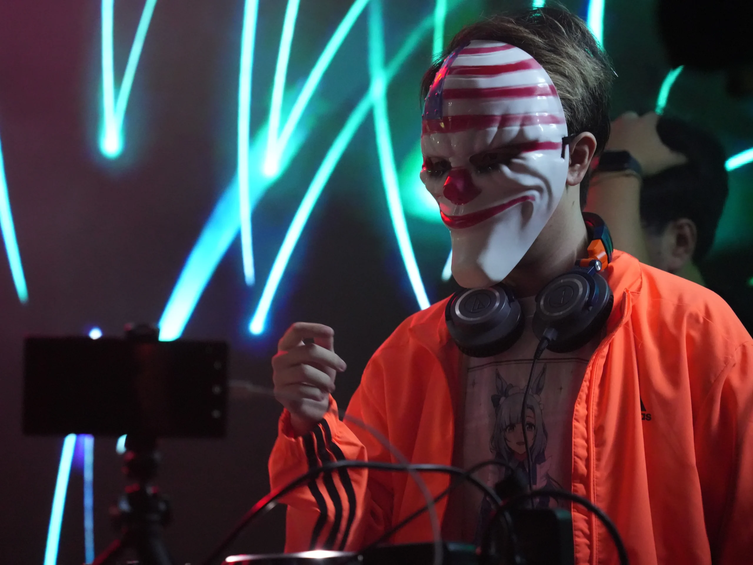 WirForce 2025 回顧篇，宅歌樂團大串燒與玩家 DJ 們的放肆夜現場！