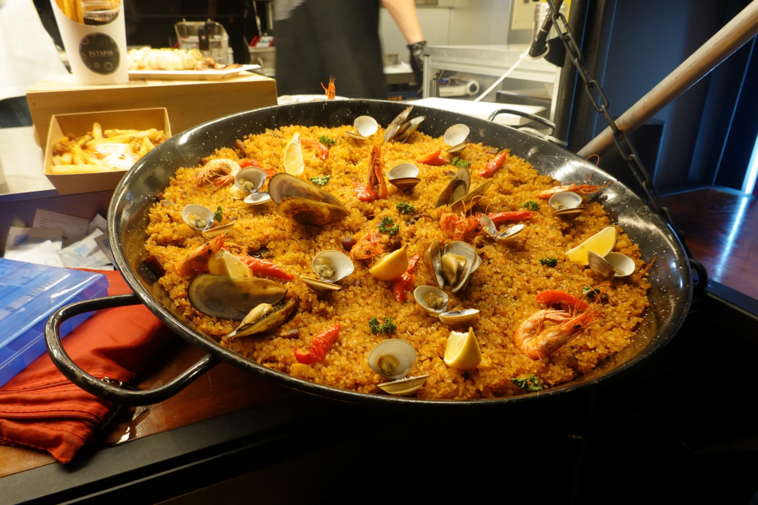 《特戰英豪》VCT 多倫多大師賽冠軍戰隊 PRX 抵台，吸引數千粉絲參與盛會！台灣大 PRX 快閃主題旗艦店即日開幕！