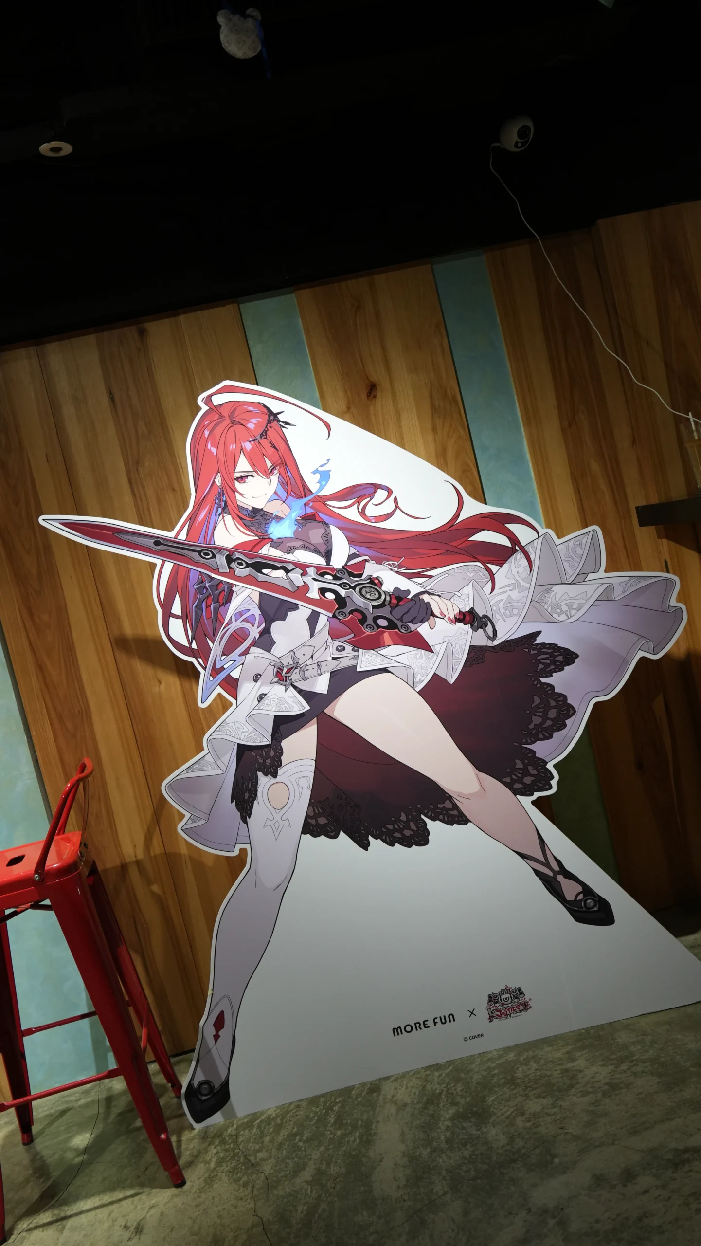 【開箱】延續兩大陣營的交鋒！萌番 More Fun x hololive EN《Advent VS Justice》合作主題餐廳登場！