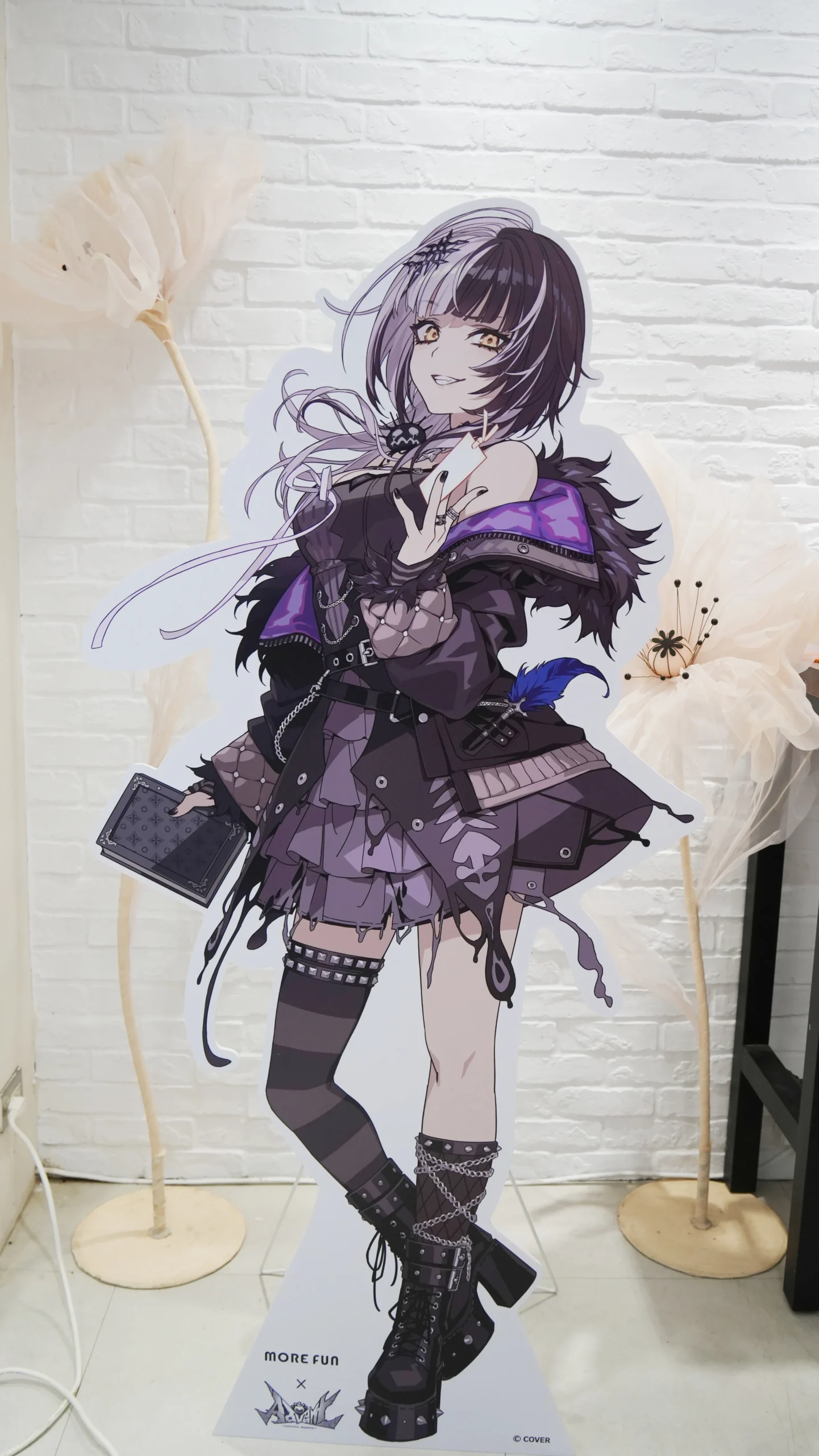 【開箱】延續兩大陣營的交鋒！萌番 More Fun x hololive EN《Advent VS Justice》合作主題餐廳登場！