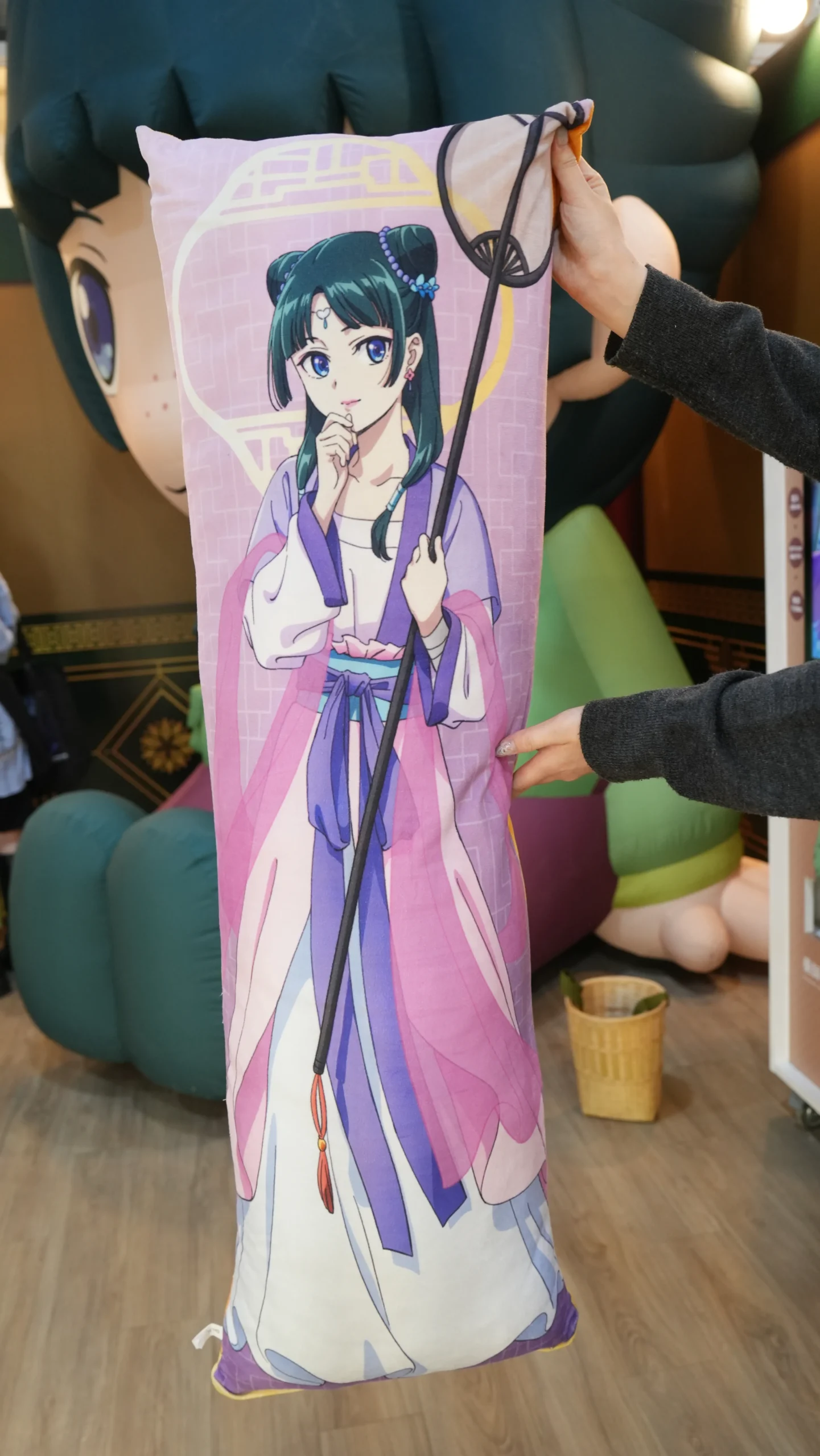 【開箱】高達兩層樓的貓貓等你打卡！《藥師少女的獨語》快閃店北部登場！