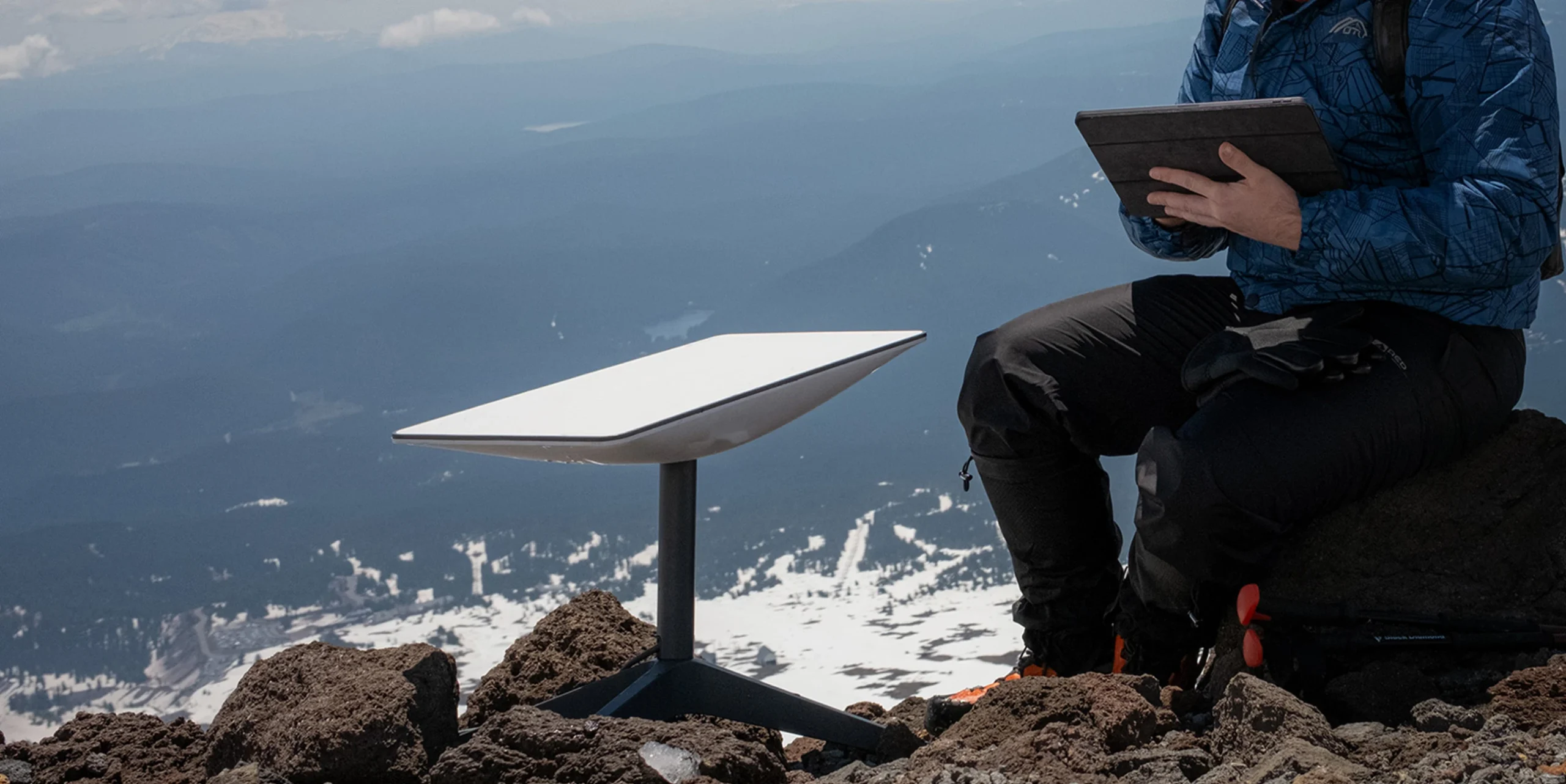 避開低軌道擁擠風險　星鏈計畫調降4,400顆衛星運行高度