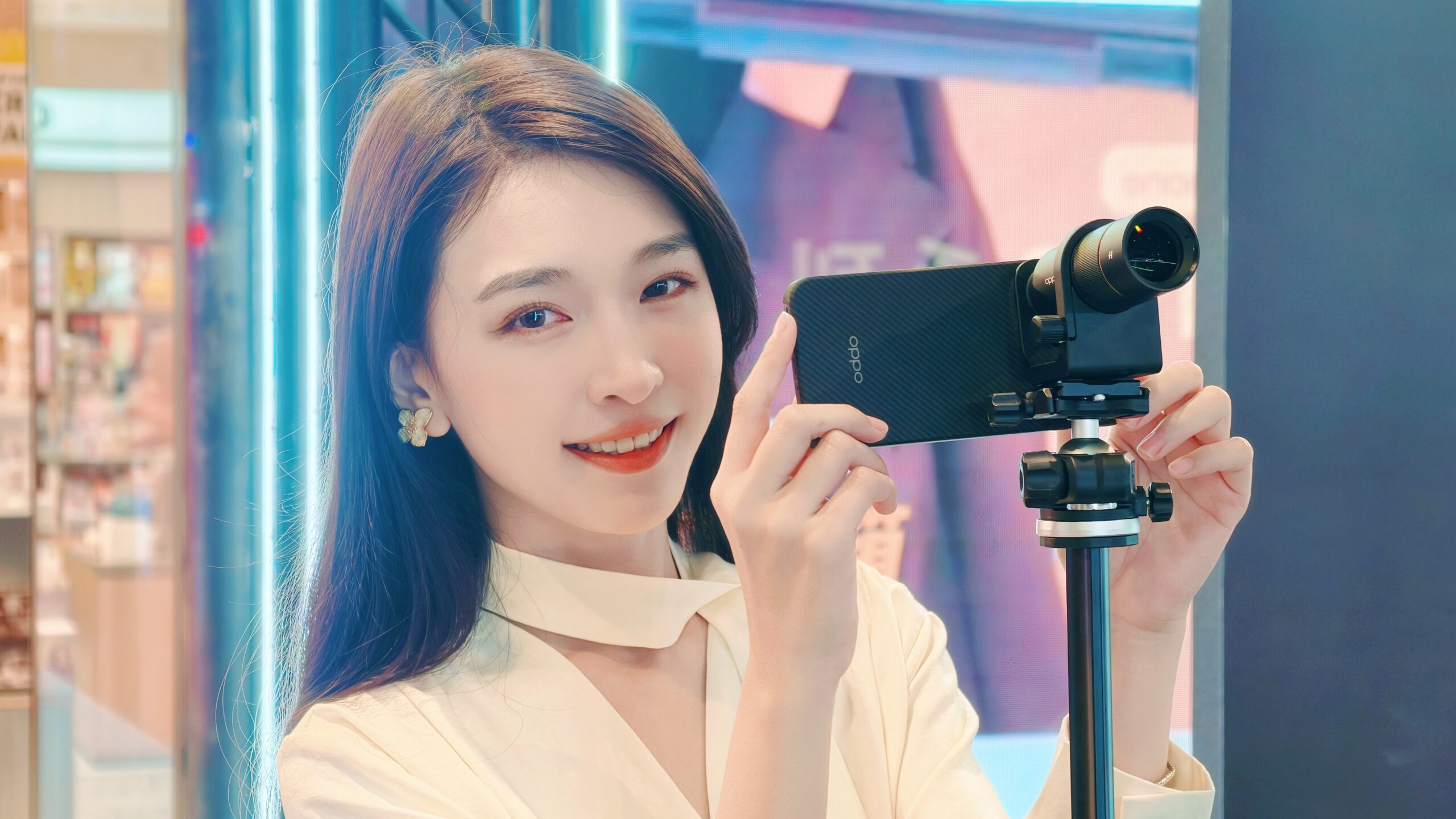 潮流影像新地標！OPPO「科技潮玩所」空降三創　2 億畫素Reno15系列點燃創作魂