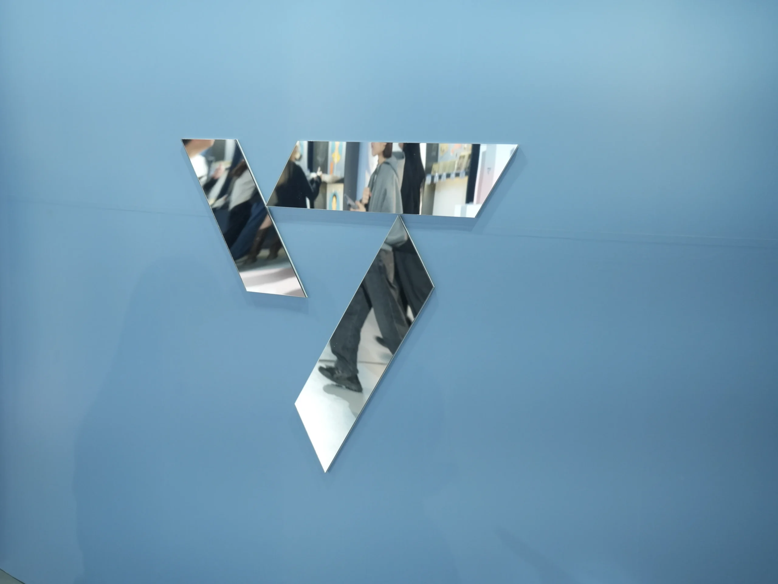 【開箱】集合啦！克拉親友會！SEVENTEEN 官方快閃店正式登場，還有超強打卡互動空間等你蒞臨