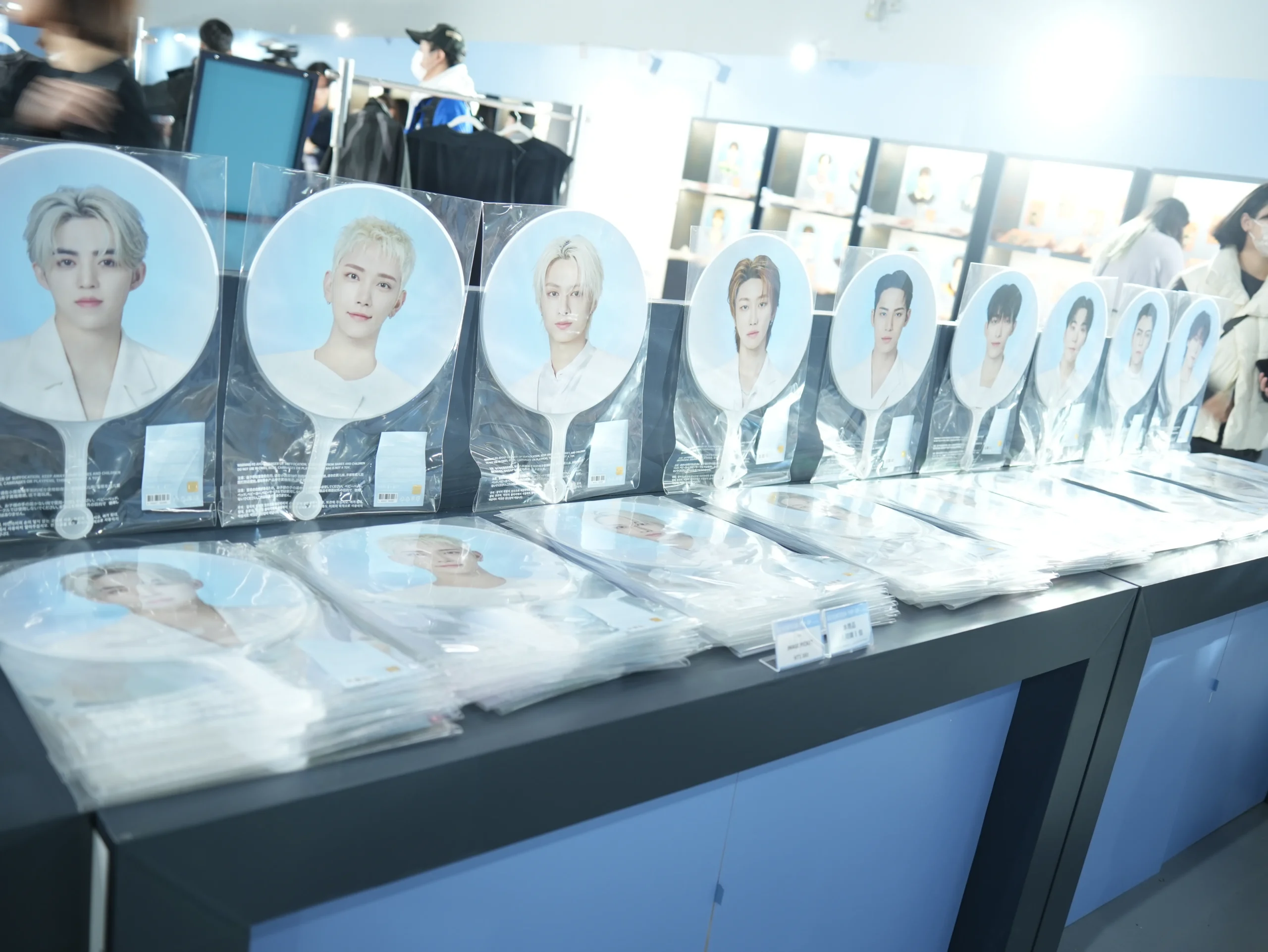 【開箱】集合啦！克拉親友會！SEVENTEEN 官方快閃店正式登場，還有超強打卡互動空間等你蒞臨