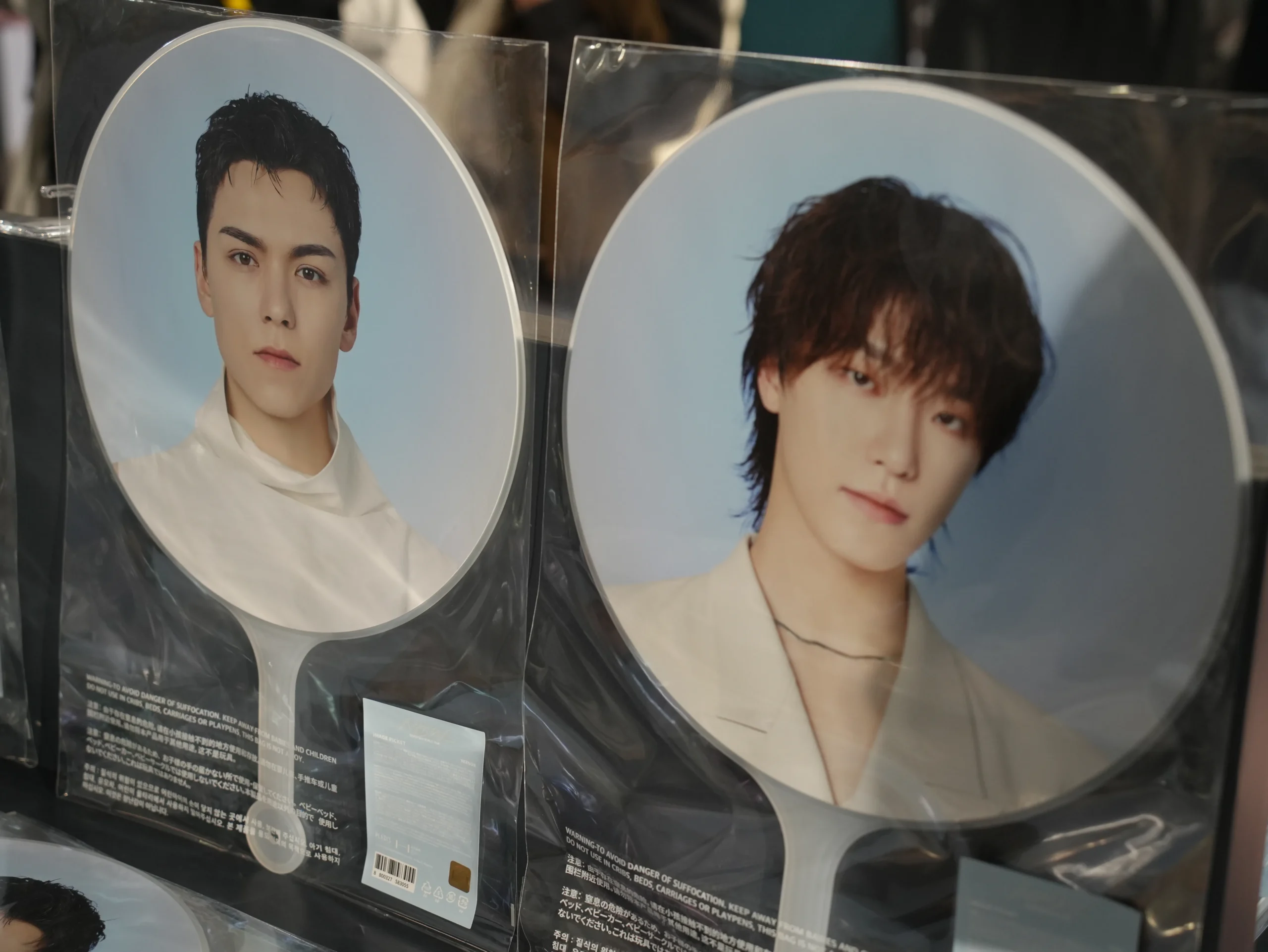 【開箱】集合啦！克拉親友會！SEVENTEEN 官方快閃店正式登場，還有超強打卡互動空間等你蒞臨