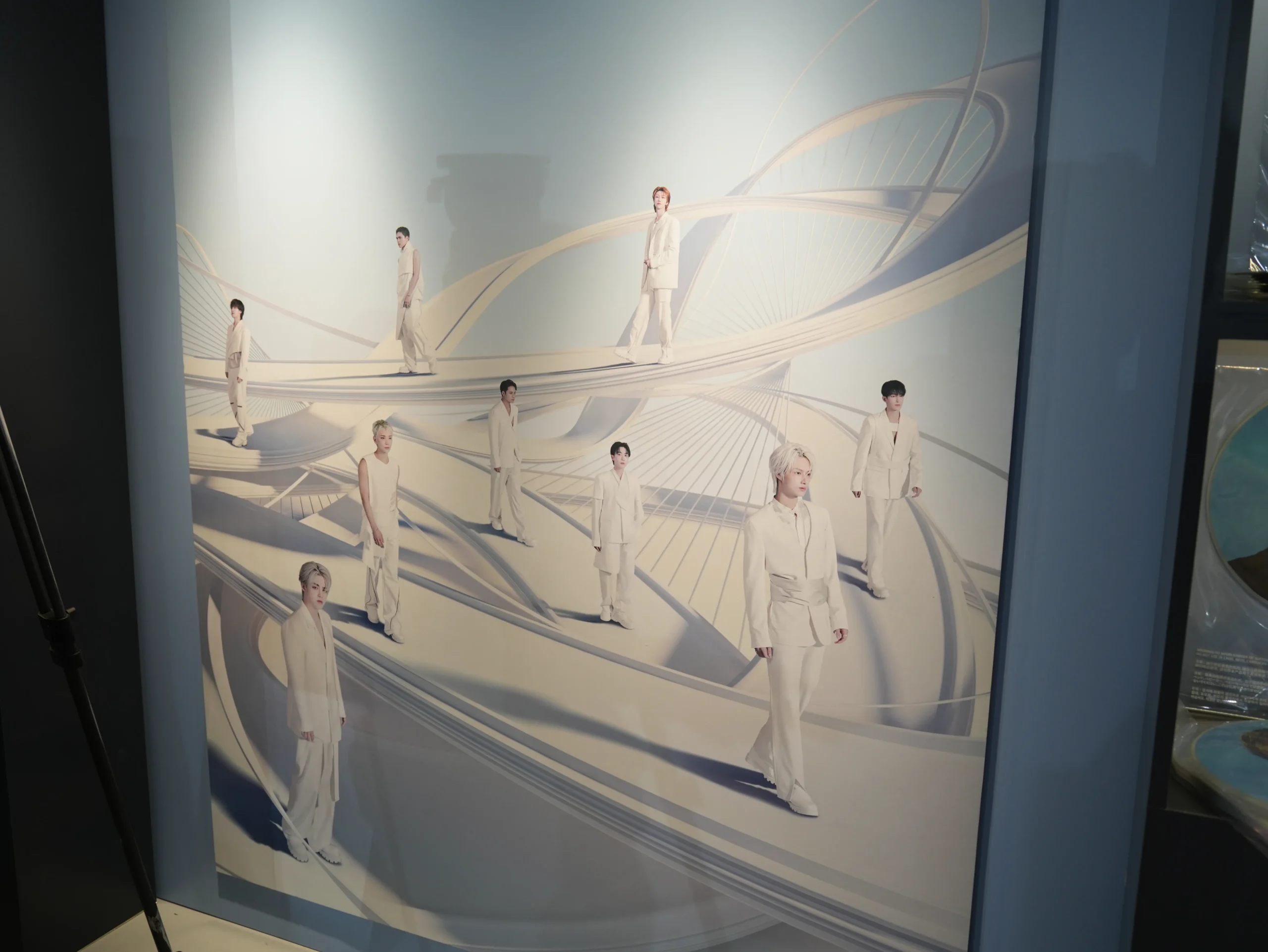 【開箱】集合啦！克拉親友會！SEVENTEEN 官方快閃店正式登場，還有超強打卡互動空間等你蒞臨