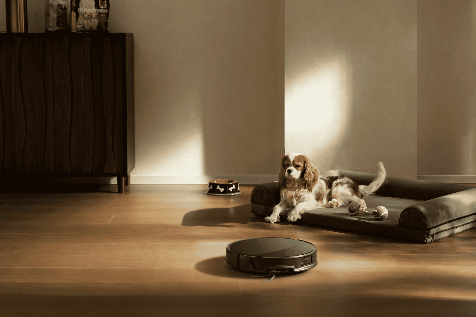 掃地機界SUV登台！Roborock旗艦新品　Saros 20跨越奇兵全球首賣在台灣