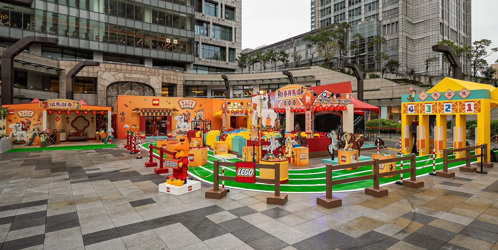 萬馬奔騰賀新年！知名玩具品牌「樂高®」，首度舉辦戶外闖關活動，邀請大小朋友一同玩轉新春！