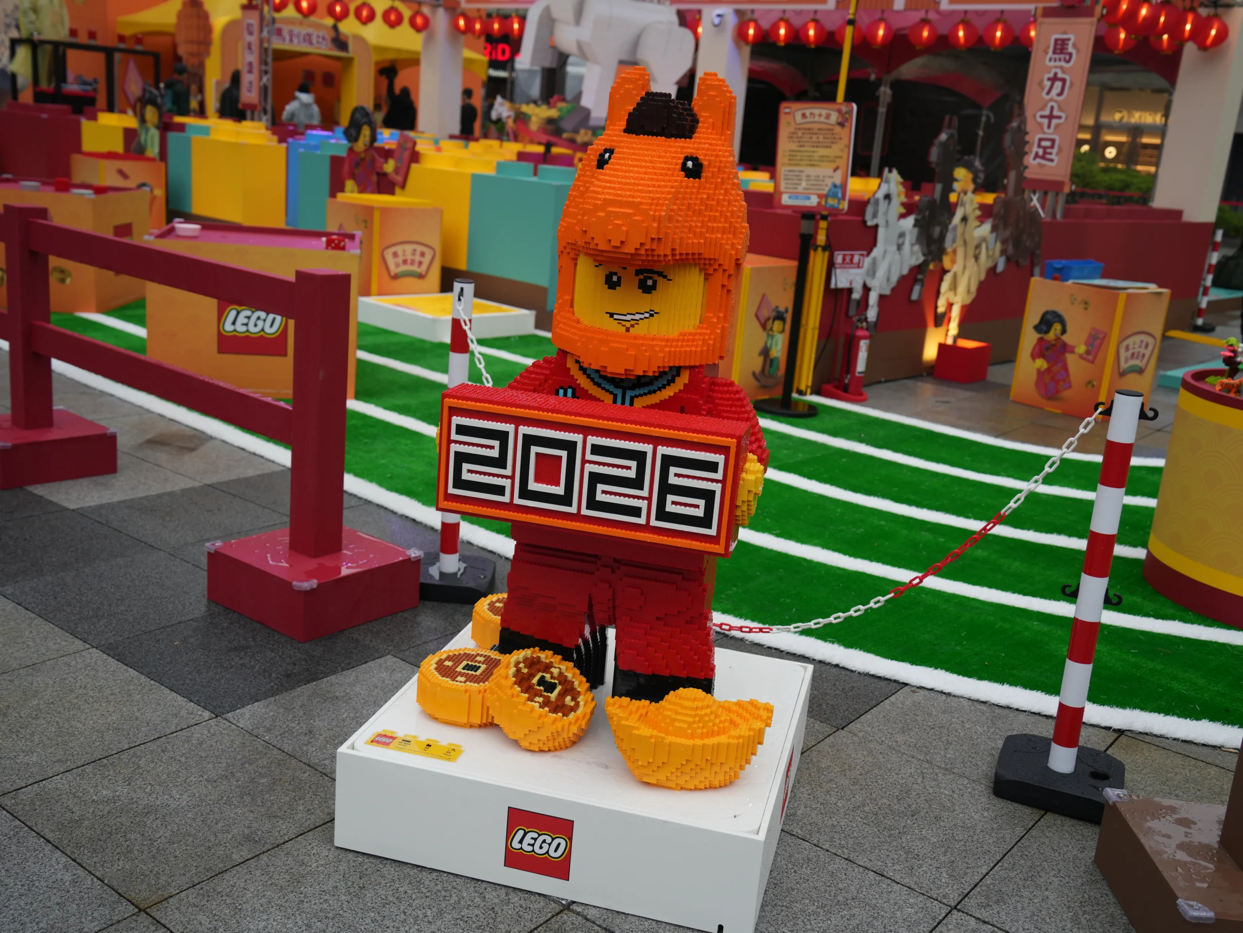 萬馬奔騰賀新年！知名玩具品牌「樂高®」，首度舉辦戶外闖關活動，邀請大小朋友一同玩轉新春！