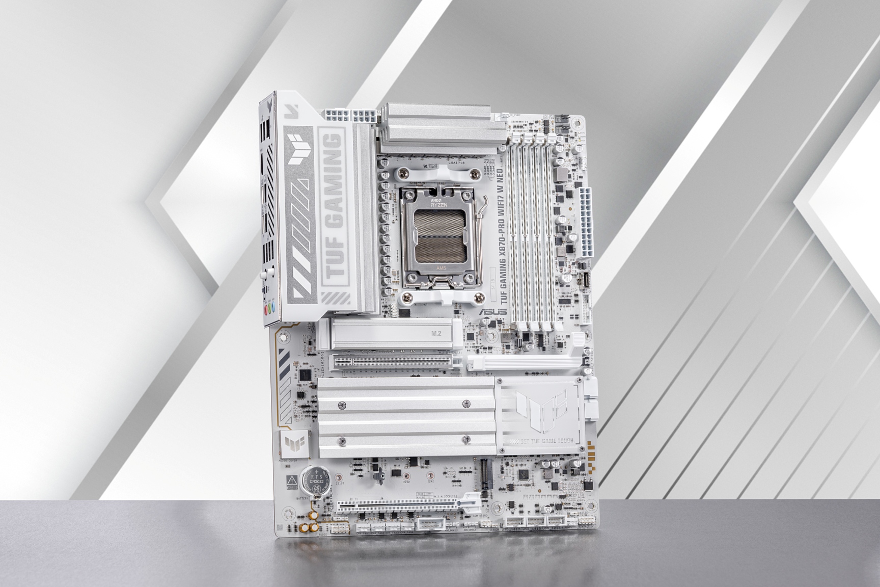 極效至準！華碩全新AMD 800系列主機板首選登場