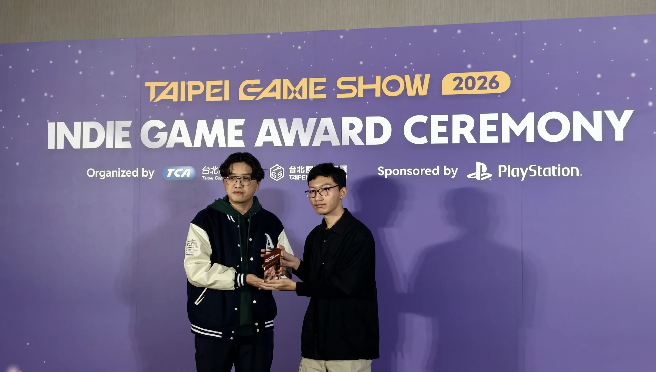 情感敘事獲高度肯定!日本獨立遊戲《折言》(and Roger) 橫掃「Indie Game Award 2026」 兩大獎項