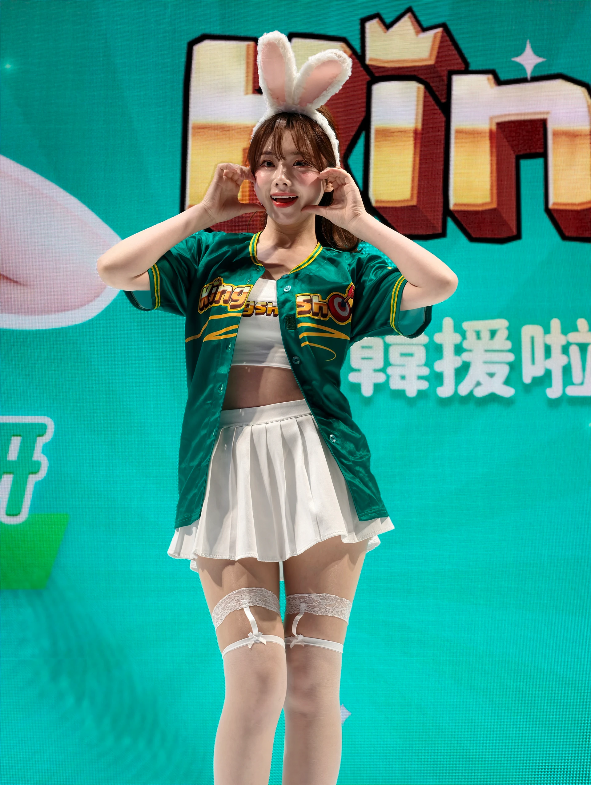 韓援啦啦隊女神登台　《寒霜啟示錄》、《KingShot》舞台首日人潮爆滿