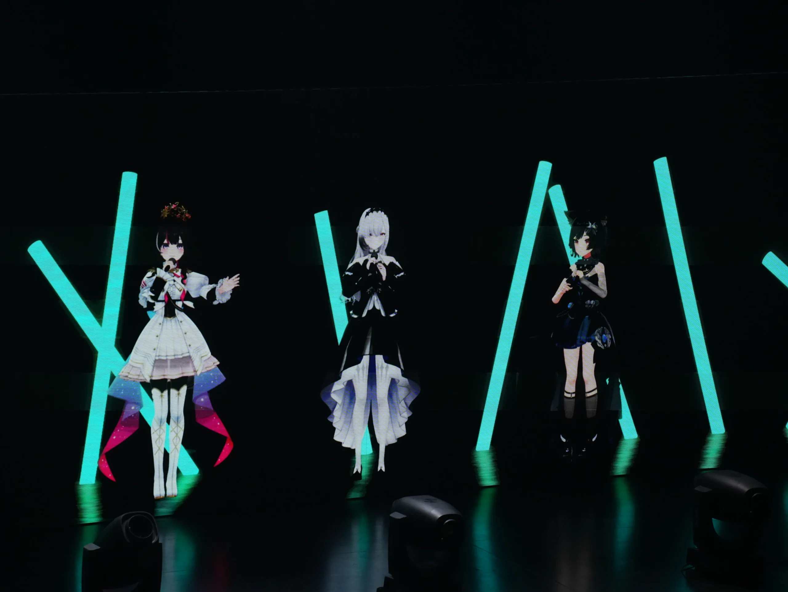 【開箱】歌姬們跨越次元與國境，唱出《TUBEOUT! in TAIPEI 2026》虛實交織的歌聲盛宴