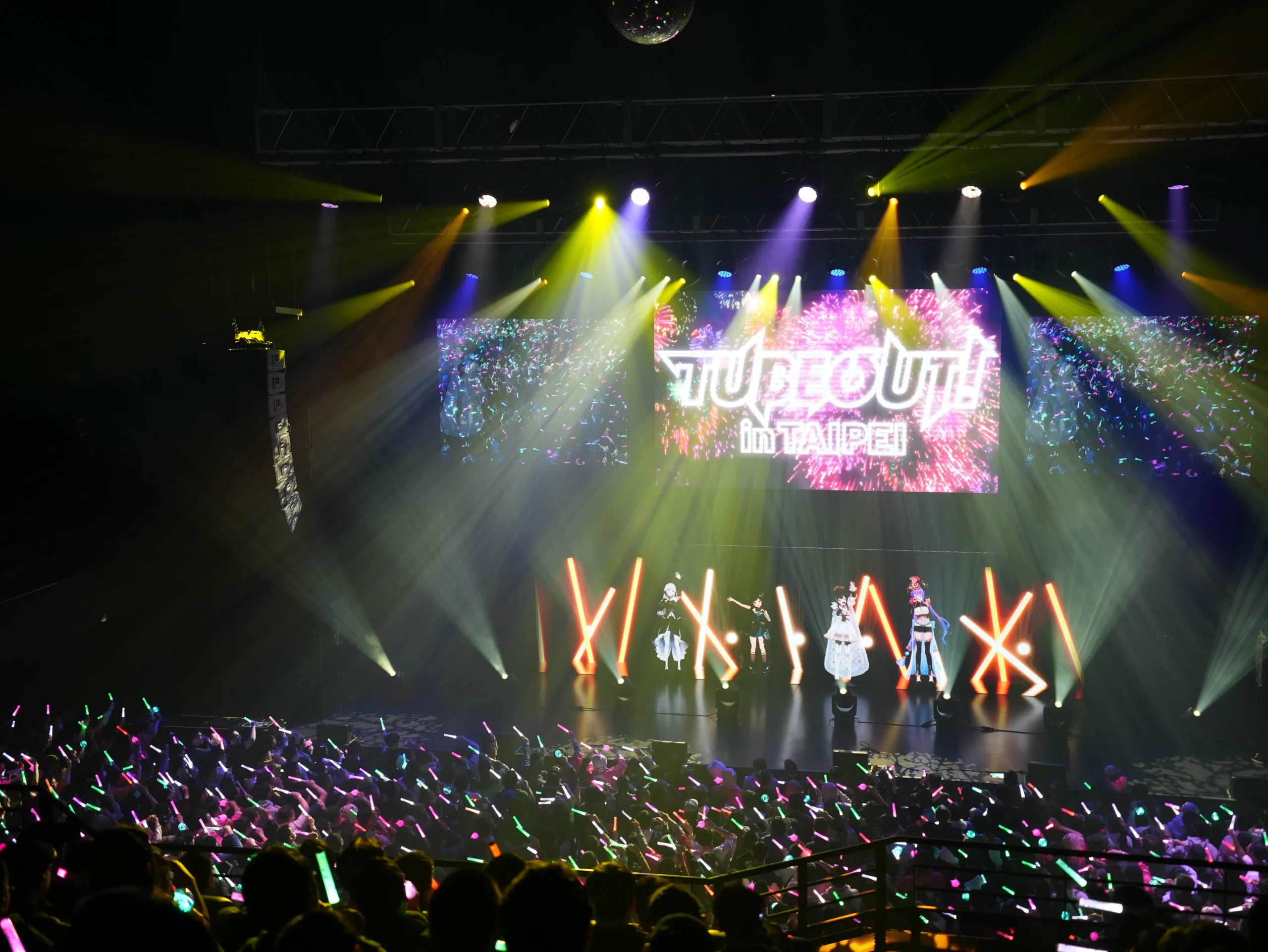 【開箱】歌姬們跨越次元與國境，唱出《TUBEOUT! in TAIPEI 2026》虛實交織的歌聲盛宴
