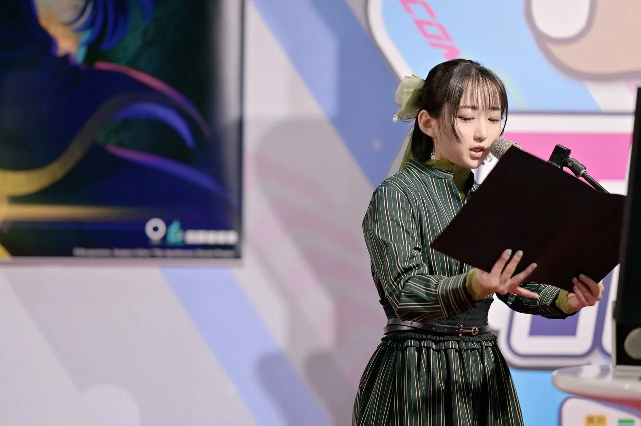 【開箱】《藥師少女的獨語》神級聲優悠木碧現身台北國際動漫節，名場面配音再現「恫嚇」橋段全場叫好