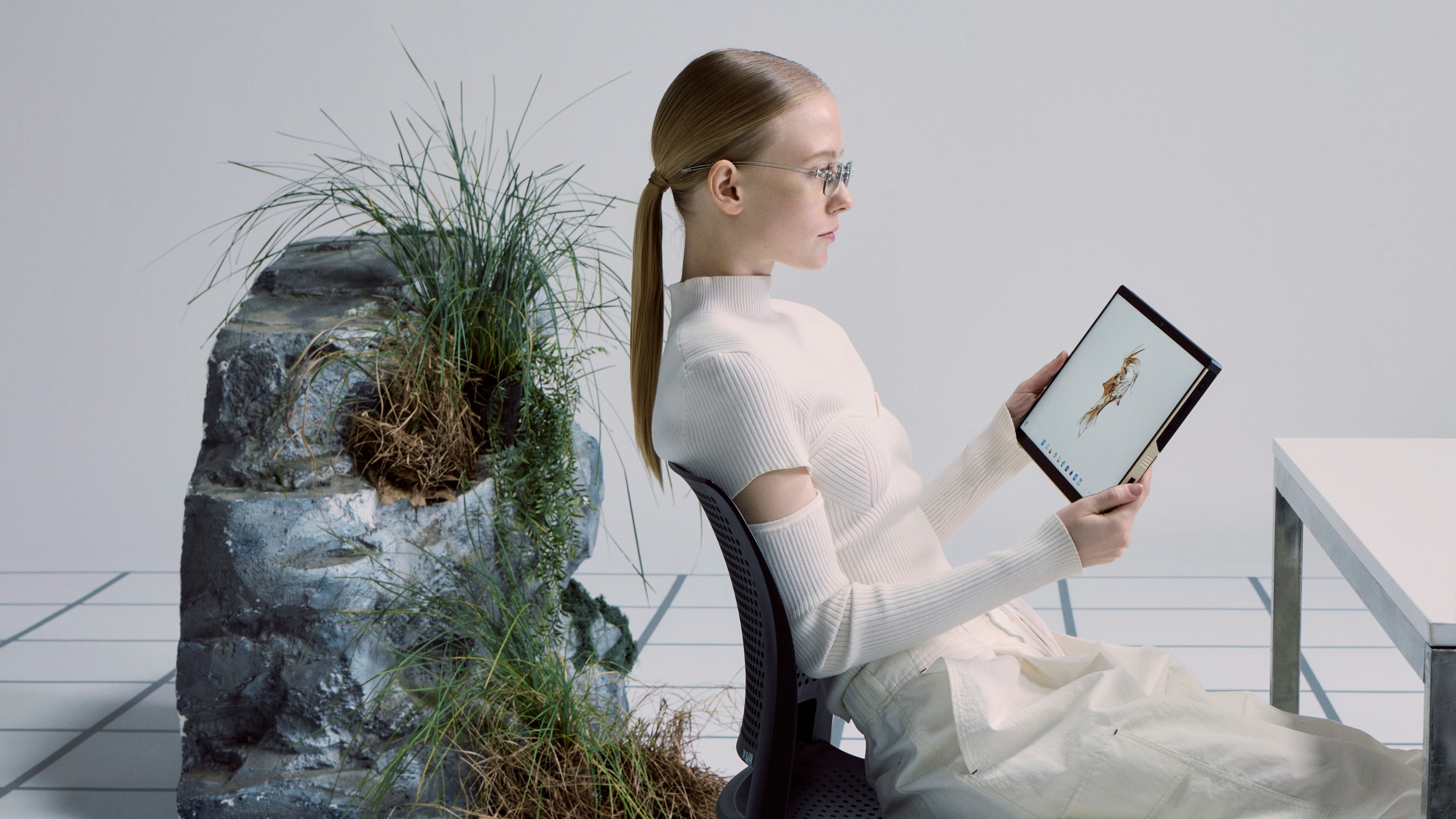 傳奇大師新川洋司親自操刀 ROG x 小島工作室聯名限量筆電震撼預購!