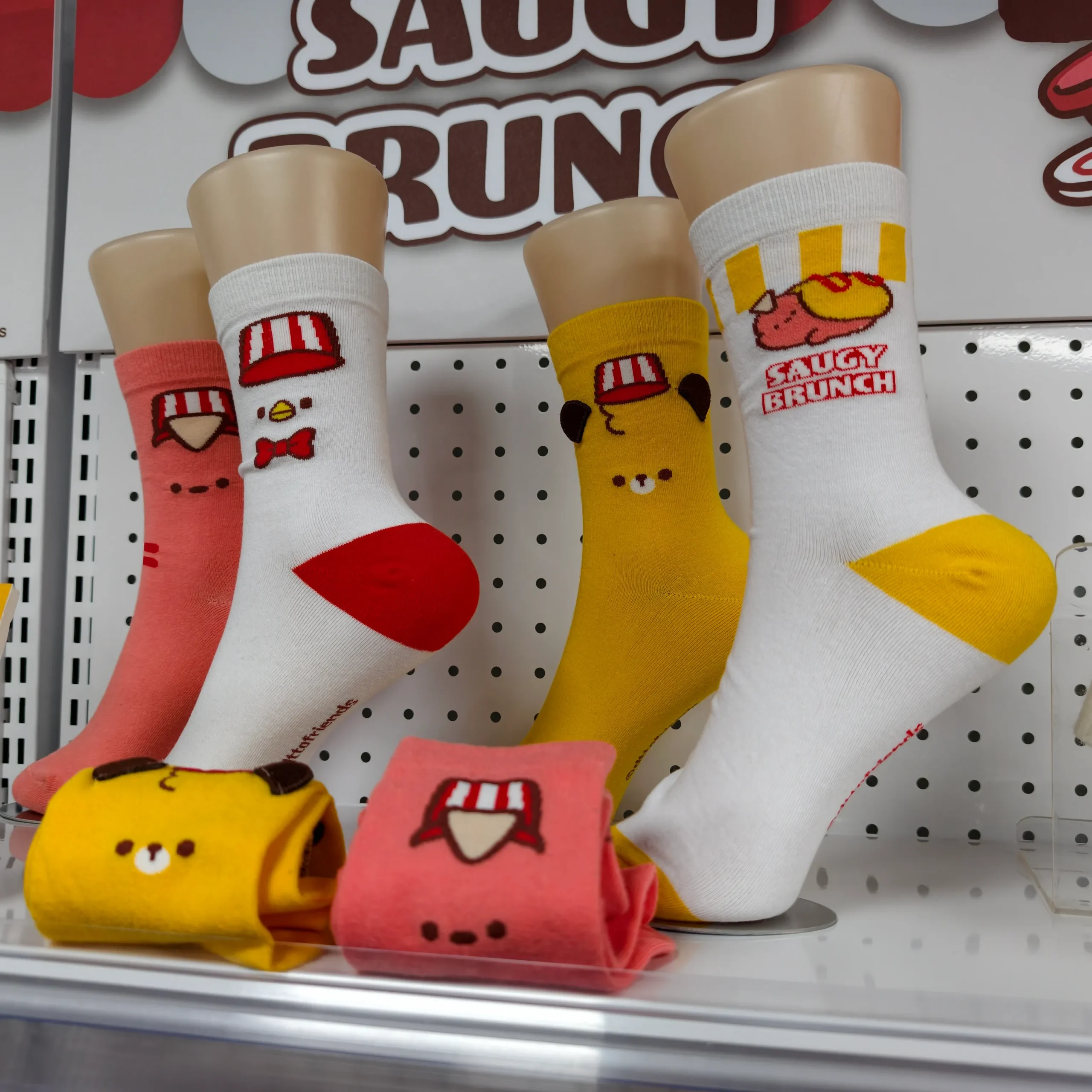 【開箱】超可愛的 dtto friends 台式早餐店現身西門地下市！《SAUGY BRUNCH》主題快閃店即日登場