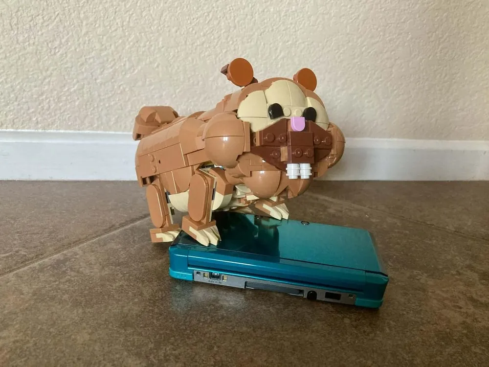 一套樂高兩種拼法？海外達人提供樂高伊布改造成大牙貍的創意技巧