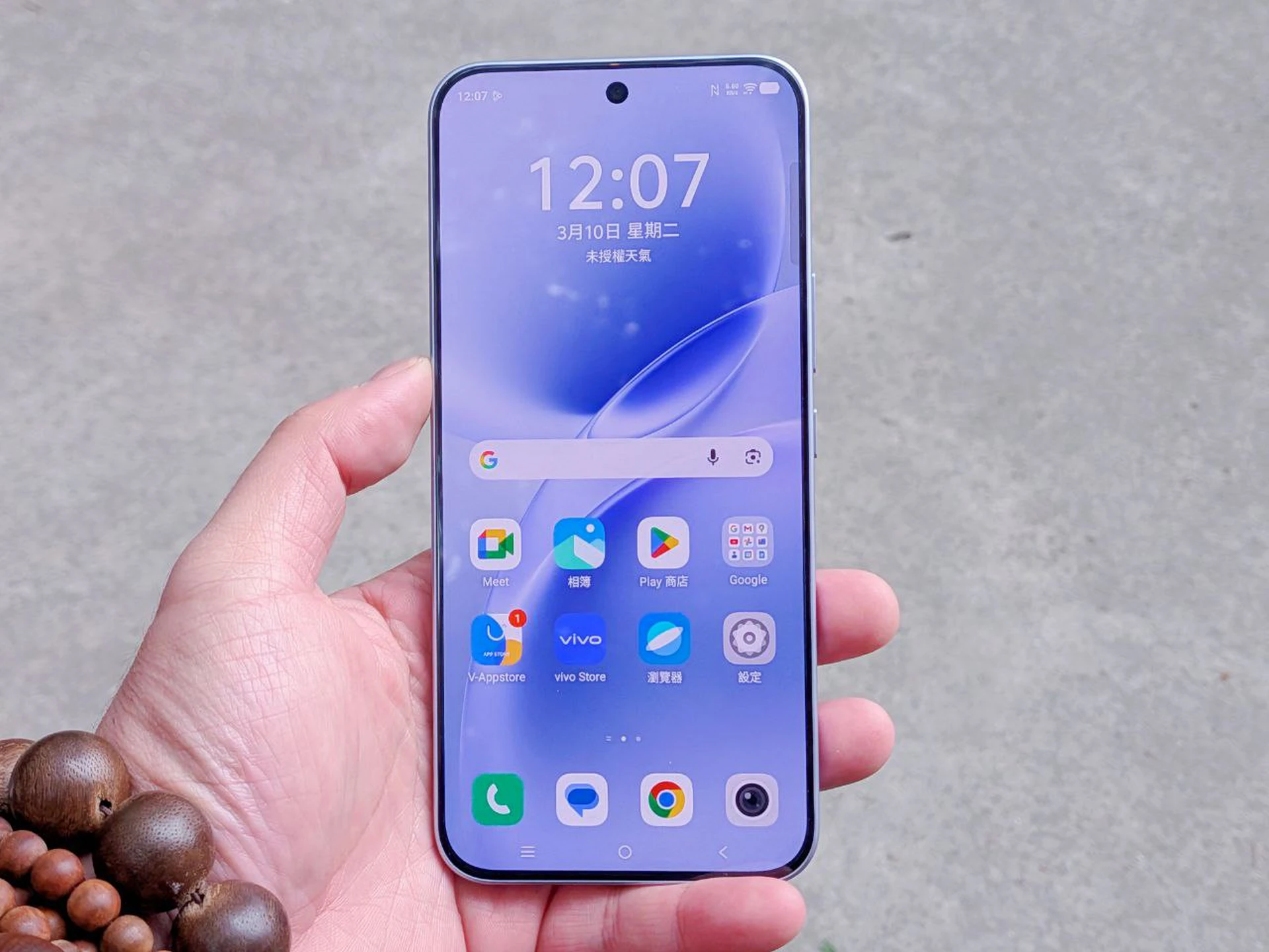 「舞台模式」首次下放！vivo V70系列登台　AI修圖大師、魔法換天、聲音橡皮擦一次上