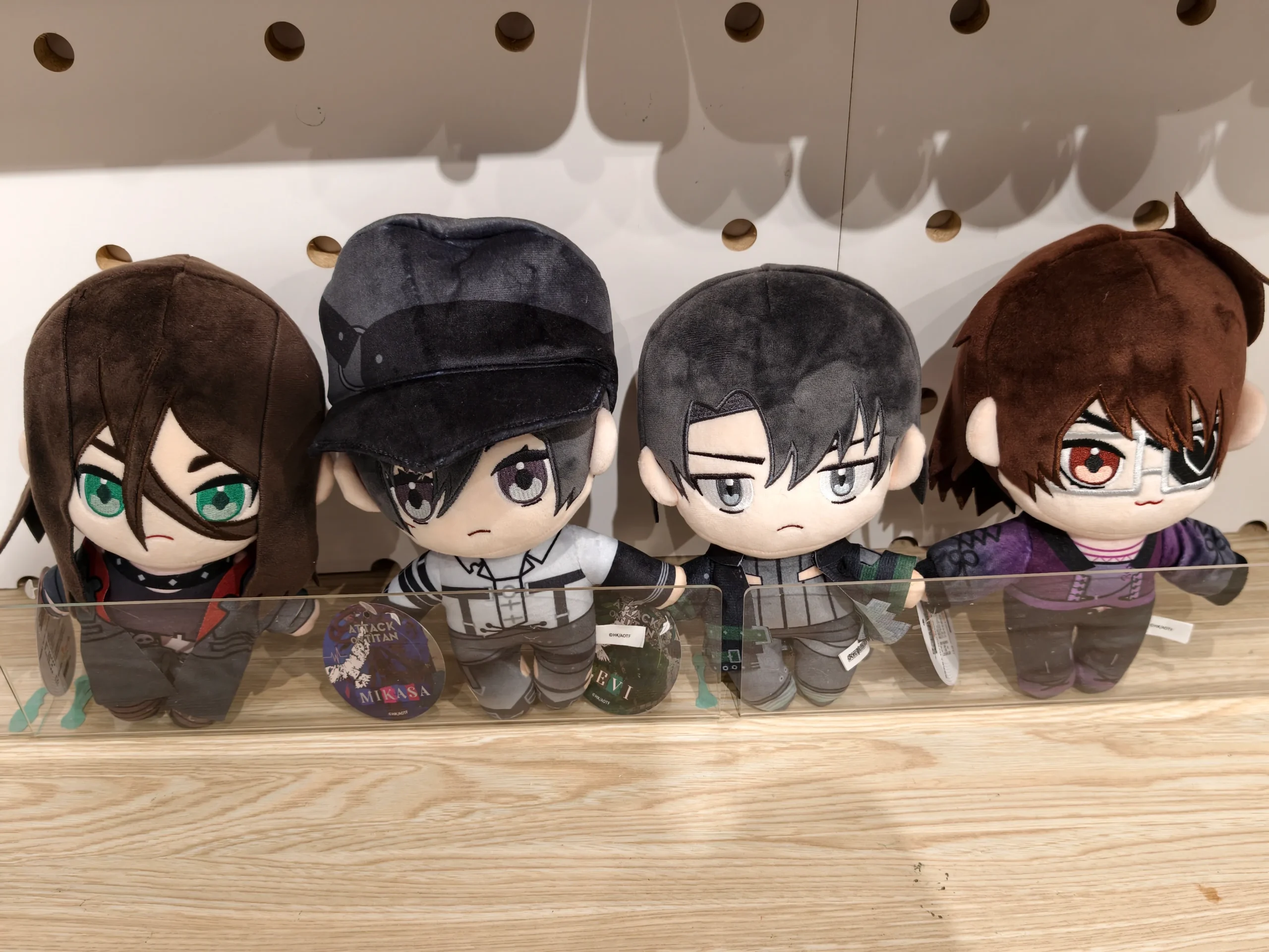 【開箱】《進擊的巨人 搖滾世代》ｘ次元波板糖聯動主題餐廳，人氣 IP 全新風貌！