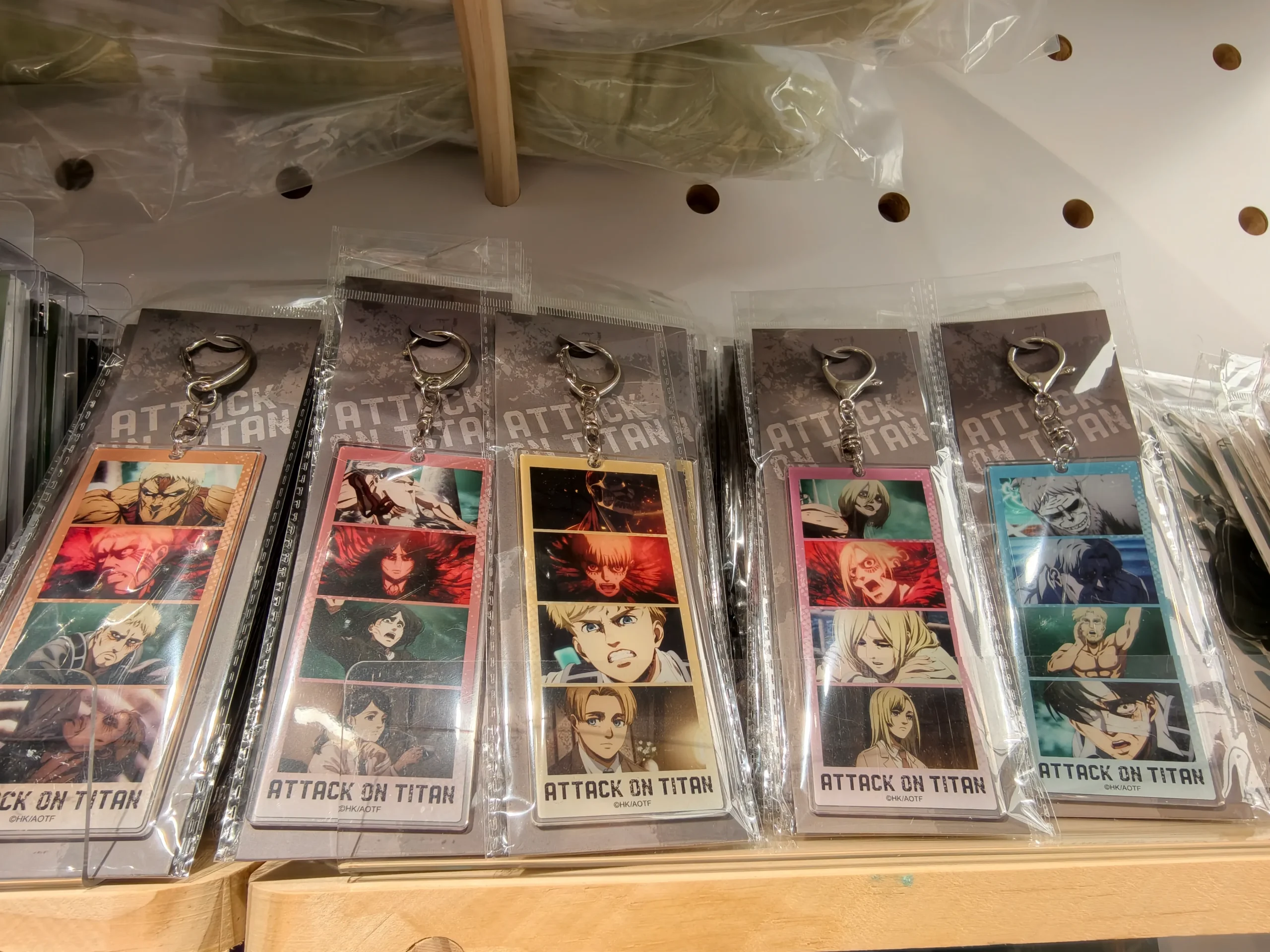 【開箱】《進擊的巨人 搖滾世代》ｘ次元波板糖聯動主題餐廳，人氣 IP 全新風貌！