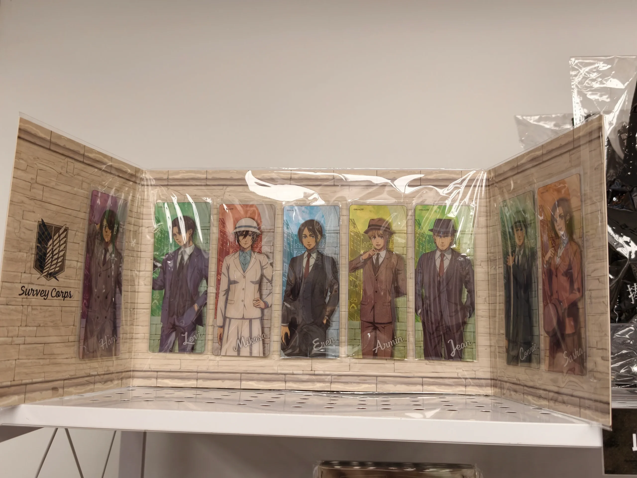 【開箱】《進擊的巨人 搖滾世代》ｘ次元波板糖聯動主題餐廳，人氣 IP 全新風貌！