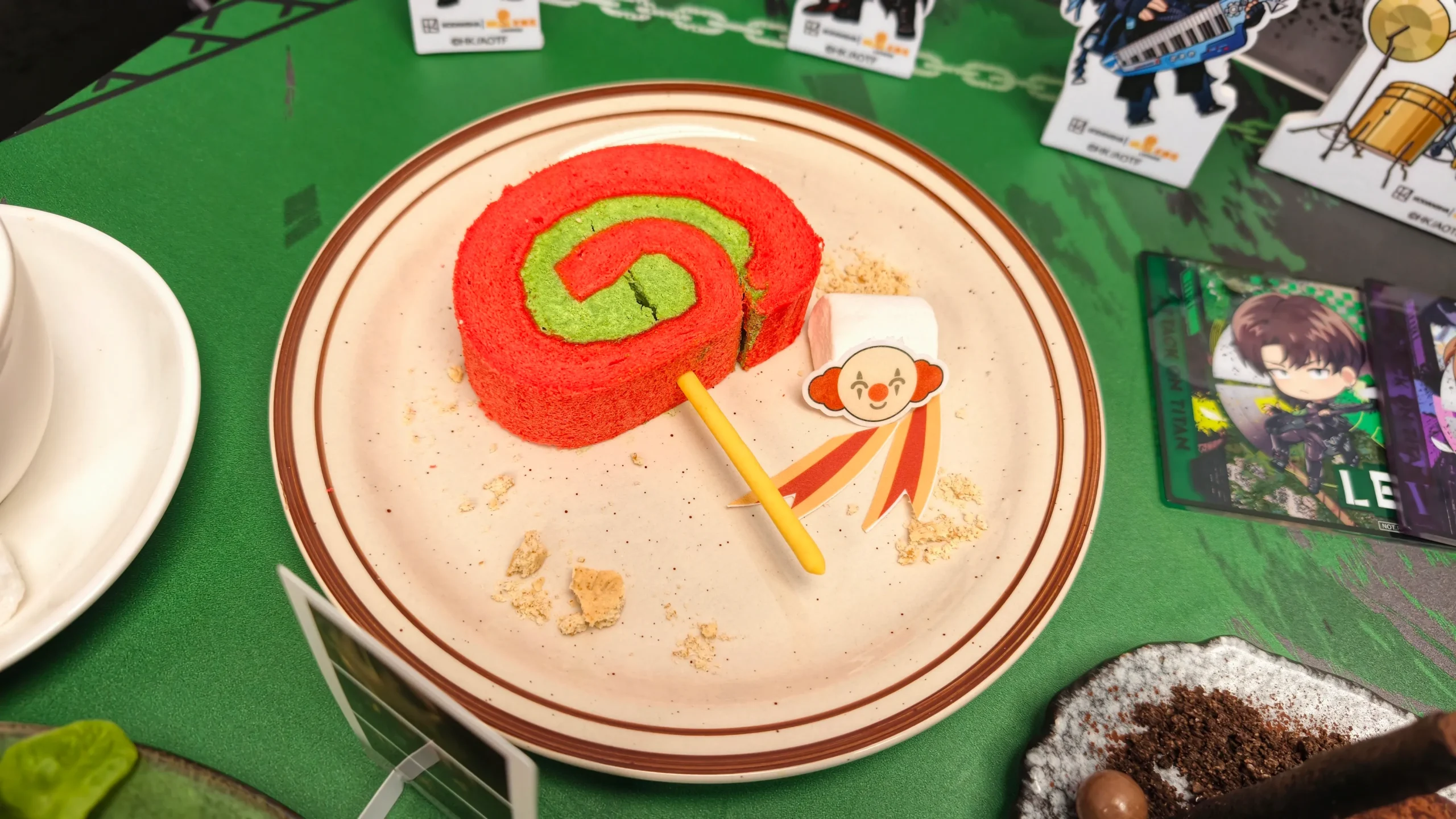 【開箱】《進擊的巨人 搖滾世代》ｘ次元波板糖聯動主題餐廳，人氣 IP 全新風貌！