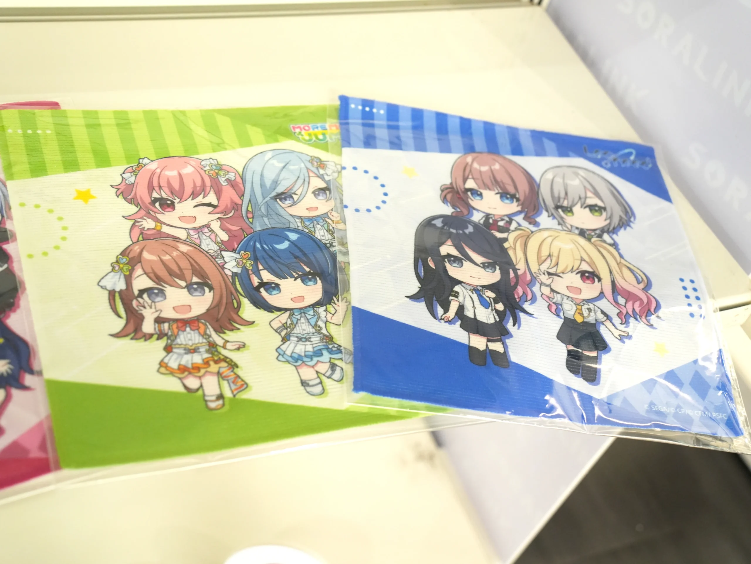 【開箱】《劇場版 世界計畫 崩壞的世界與無法歌唱的初音未來》x 萌番 MoreFun，找回最初歌唱的勇氣！