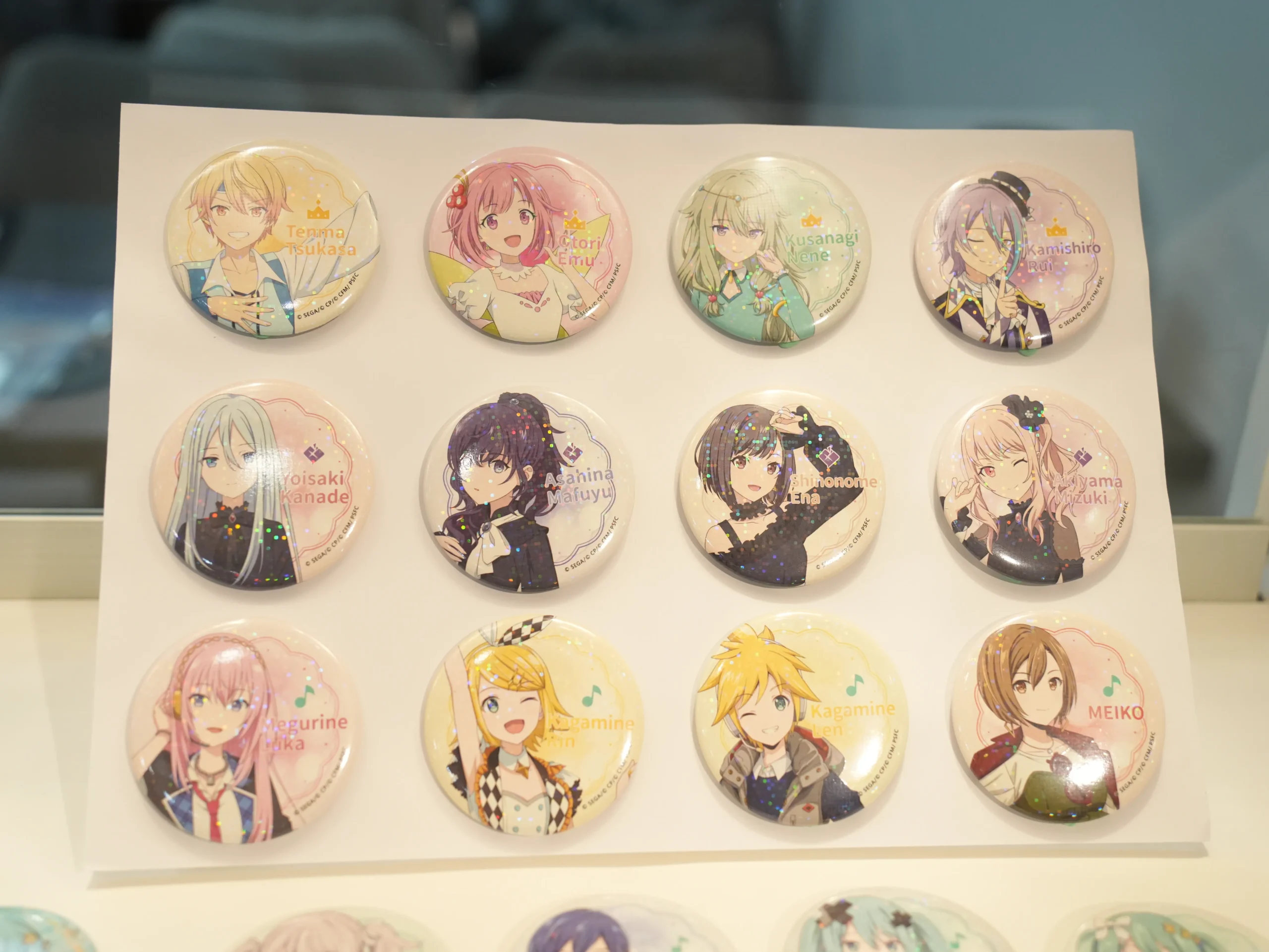 【開箱】《劇場版 世界計畫 崩壞的世界與無法歌唱的初音未來》x 萌番 MoreFun，找回最初歌唱的勇氣！