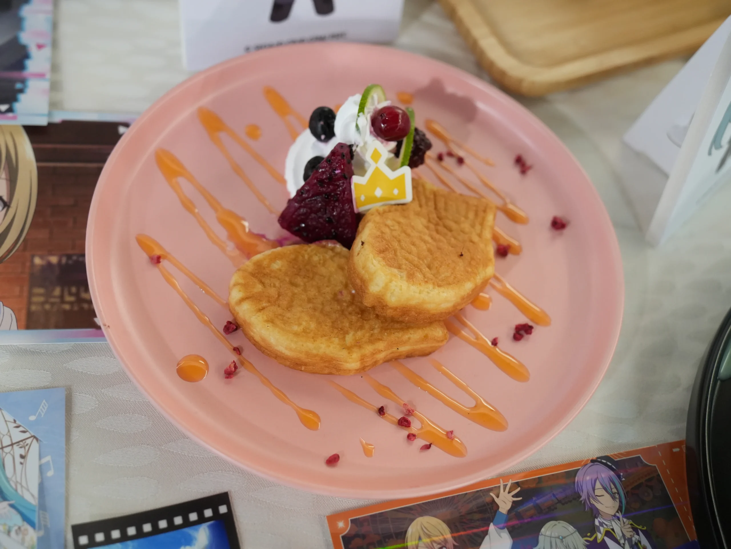 【開箱】《劇場版 世界計畫 崩壞的世界與無法歌唱的初音未來》x 萌番 MoreFun，找回最初歌唱的勇氣！