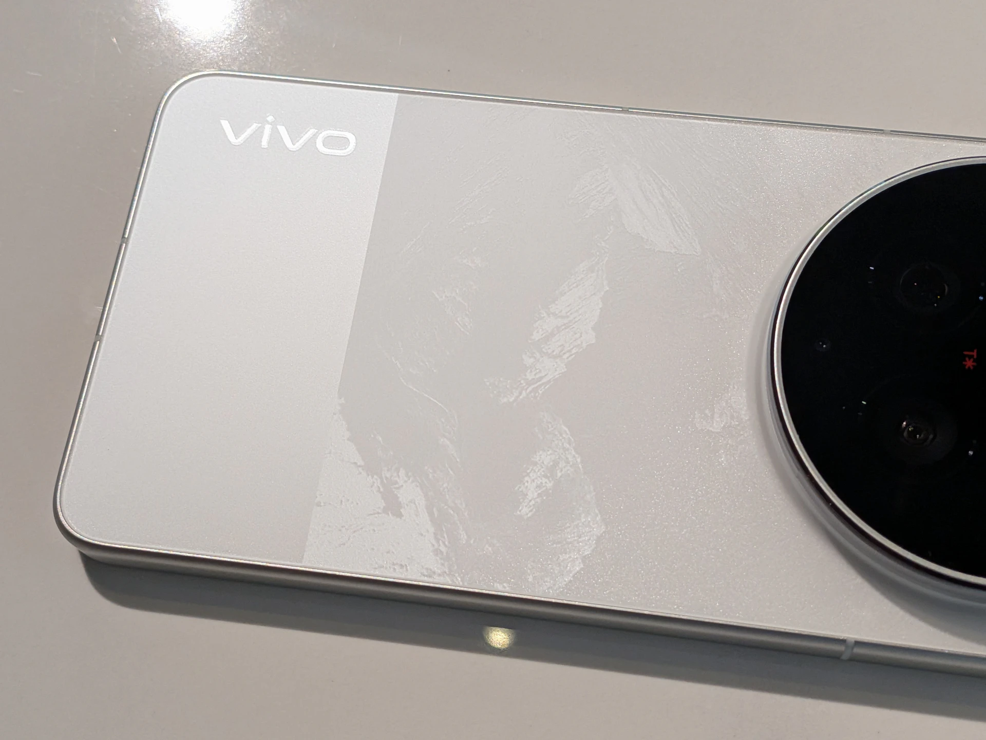 超專業錄影模式問世！手機進化成專業攝影工具　vivo X300 Ultra搶先看