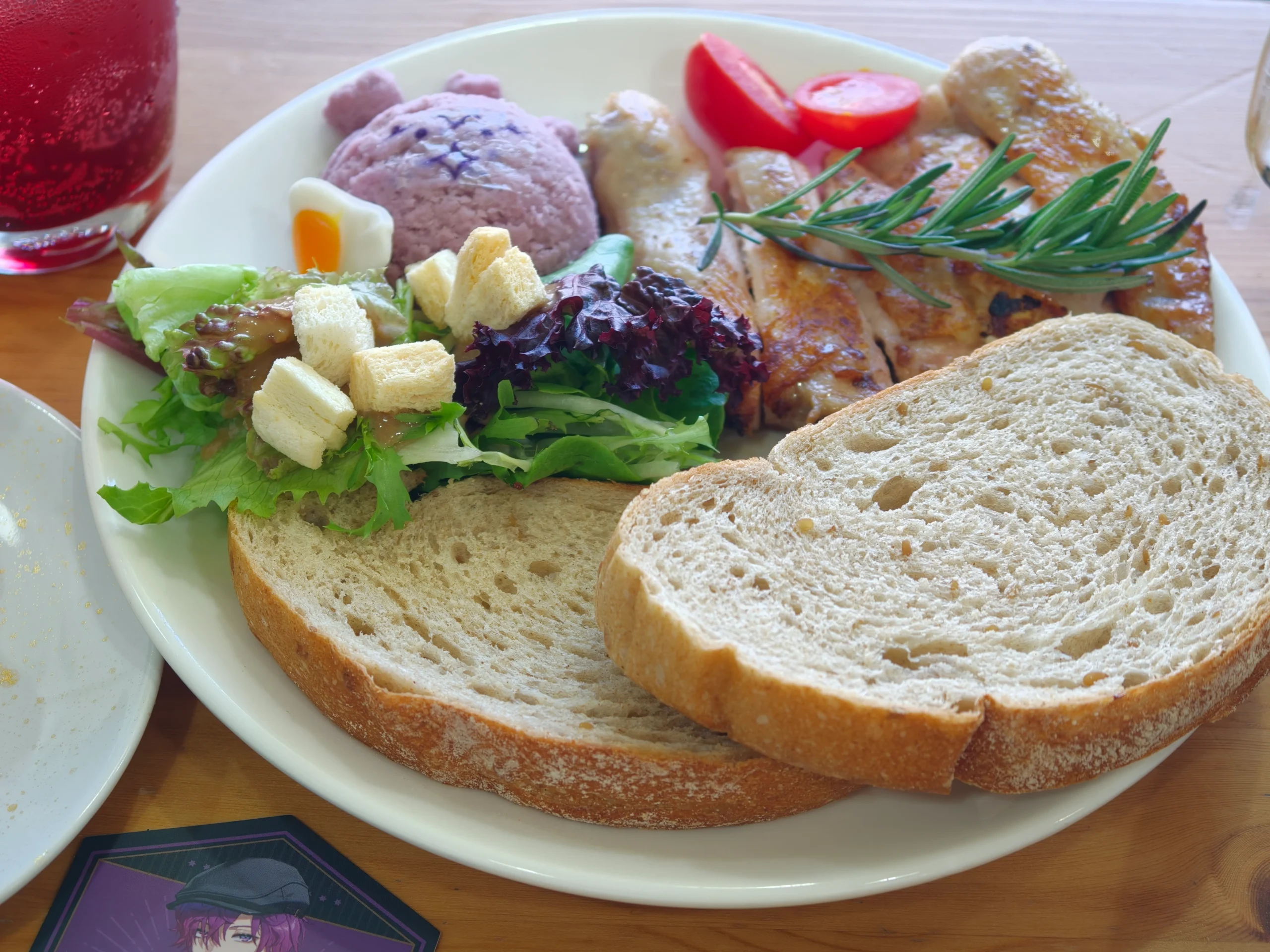 【開箱】與彩虹社 EN 的六人解開謎團！NIJISANJI EN《偵探謎影》x FANFANS CAFÉ 聯名咖啡廳正式登場！