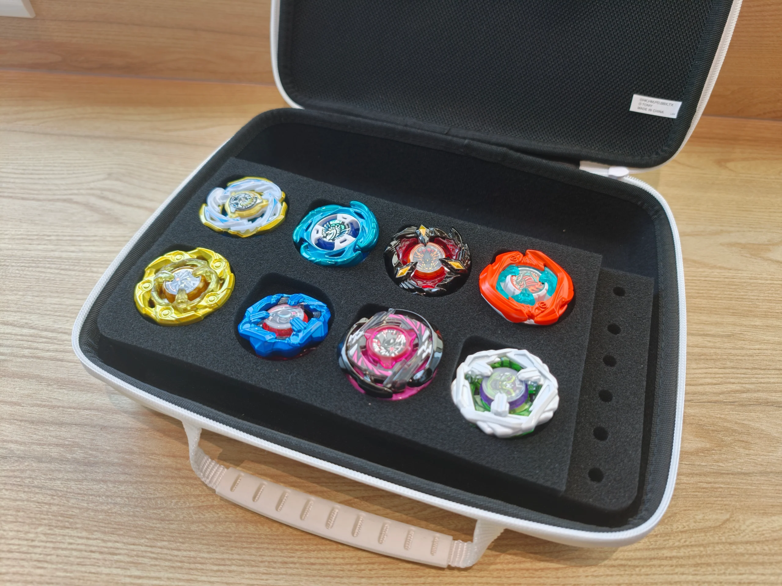 【獨家專訪】陀螺戰士之魂永不滅!解析戰鬥陀螺超越 20 年,仍讓大人小孩熱血沸騰的轉動魅力