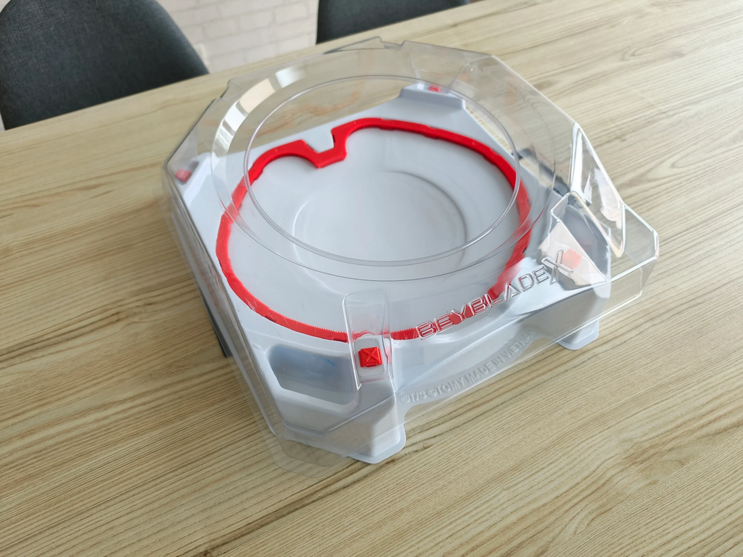 【獨家專訪】陀螺戰士之魂永不滅!解析戰鬥陀螺超越 20 年,仍讓大人小孩熱血沸騰的轉動魅力