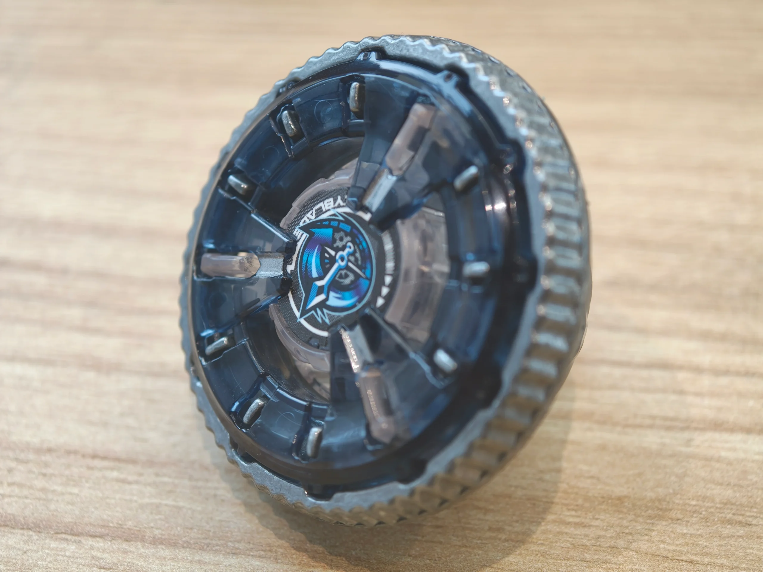 【獨家專訪】陀螺戰士之魂永不滅!解析戰鬥陀螺超越 20 年,仍讓大人小孩熱血沸騰的轉動魅力