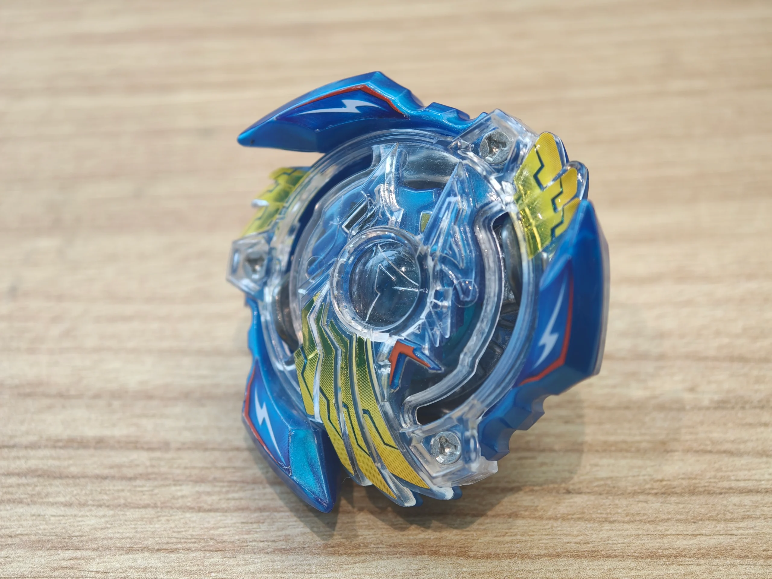 【獨家專訪】陀螺戰士之魂永不滅!解析戰鬥陀螺超越 20 年,仍讓大人小孩熱血沸騰的轉動魅力