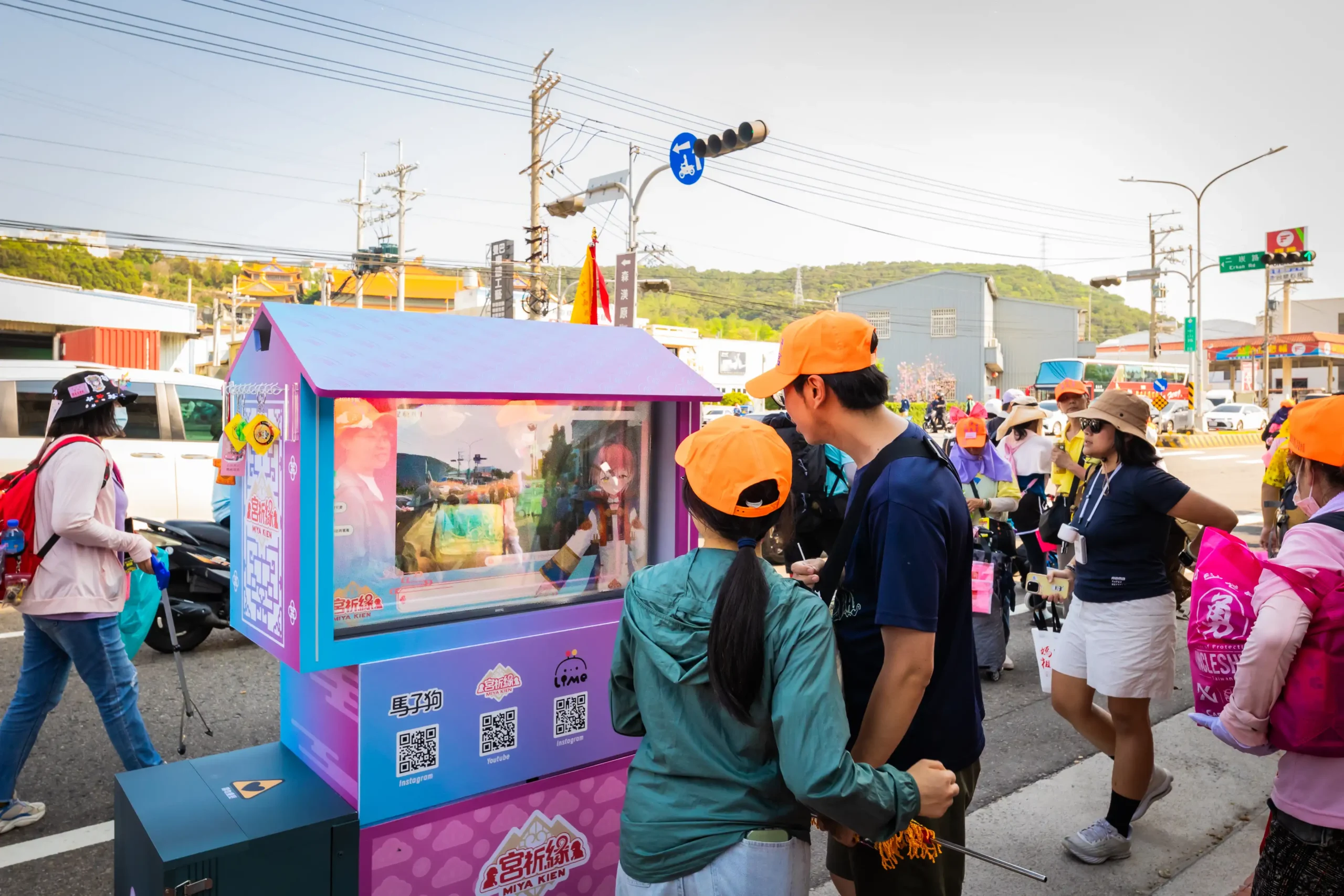 全台首例！宮廟少女「虛擬偶像宮祈緣」挑戰 9 天 8 夜白沙屯徒步進香 橘子集團原創 IP 化身「數位香燈腳」 打造虛實隨香新體驗