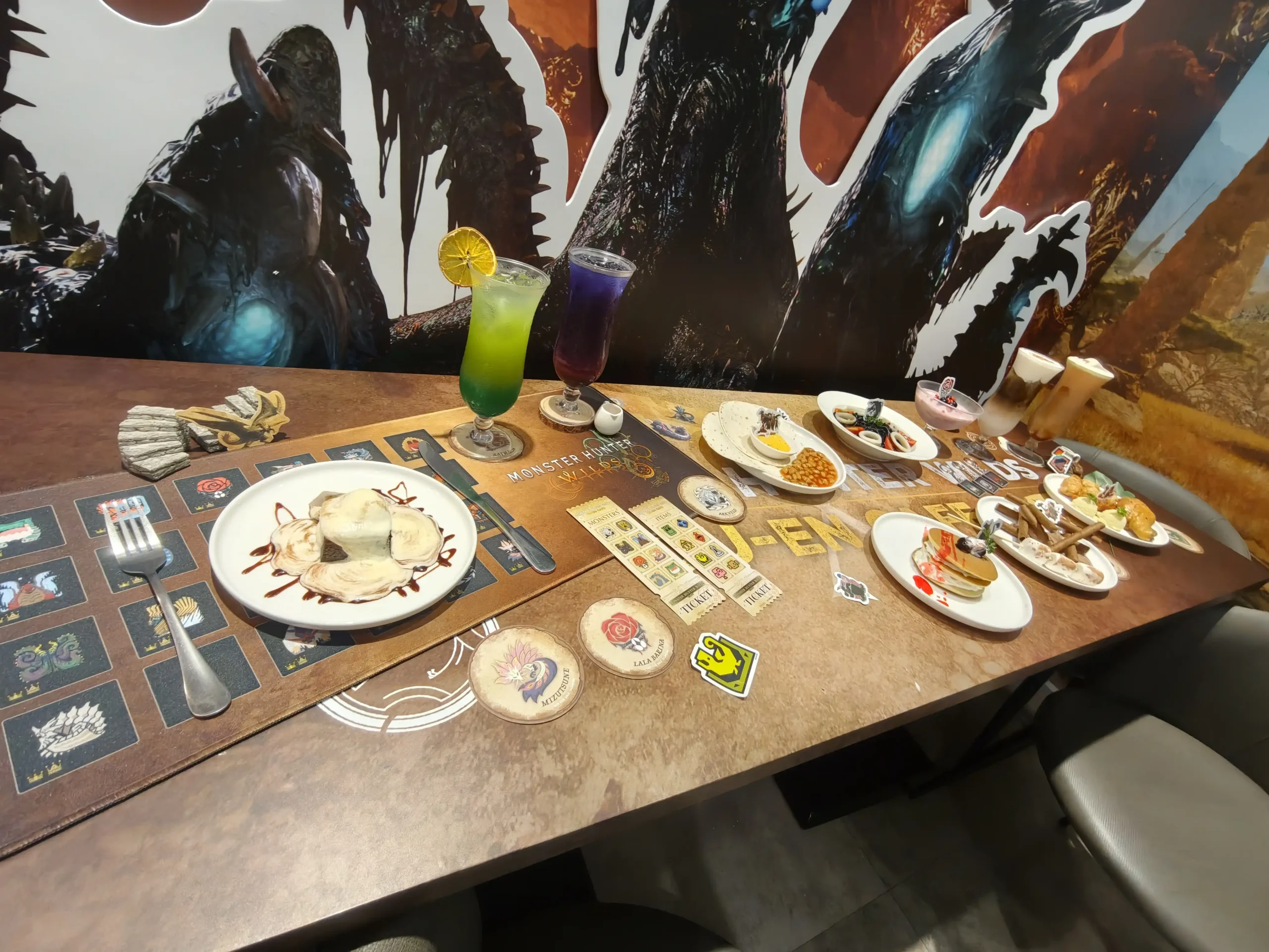 【開箱】《魔物獵人 荒野》X OU-EN CAFE 感受天塹沙原最原始的生態