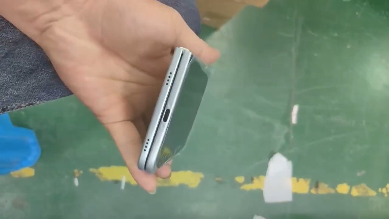 不是照片而已！摺疊iPhone Ultra「影片版」流出　按鍵配置成焦點